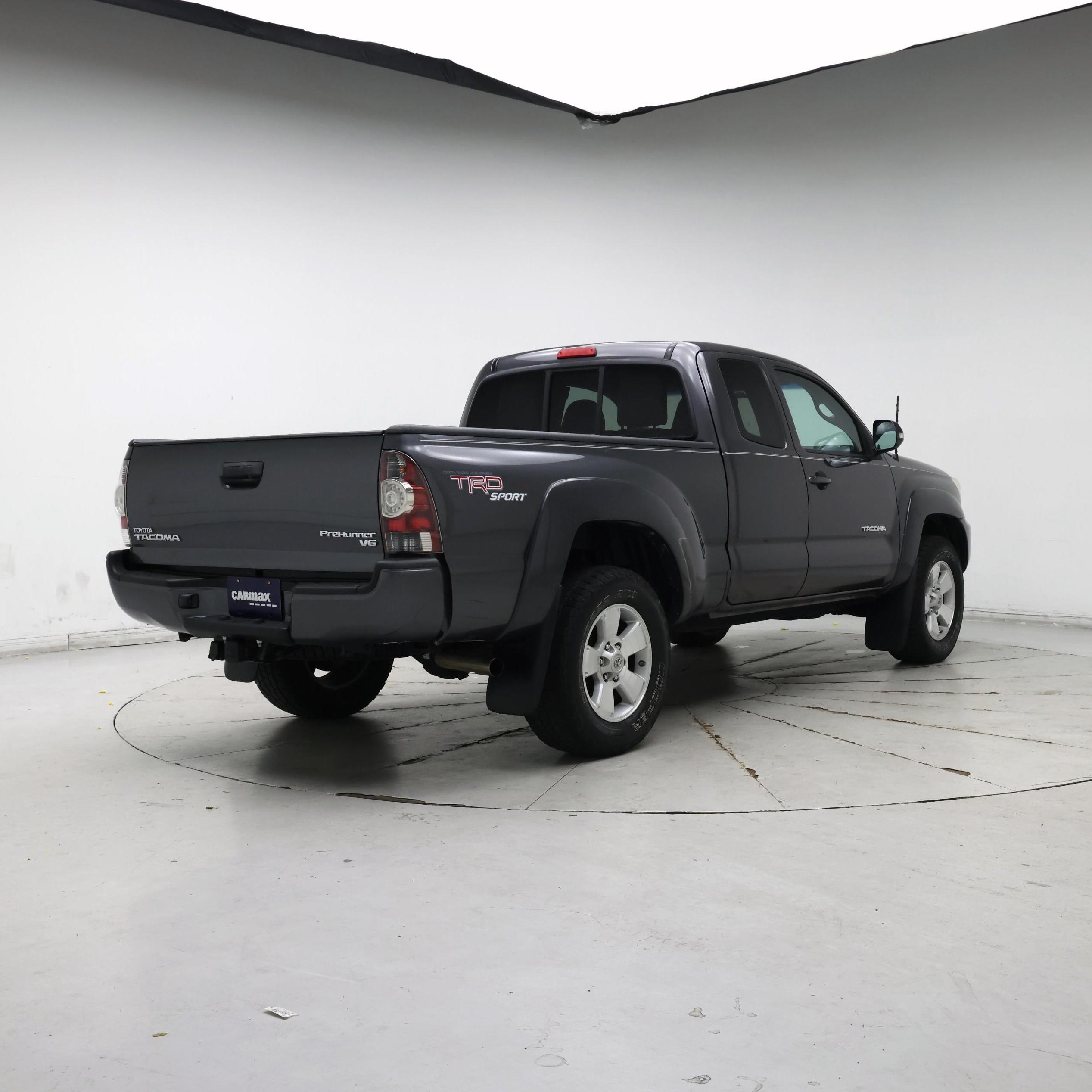 Thumbnail: 2013 Toyota Tacoma - 8