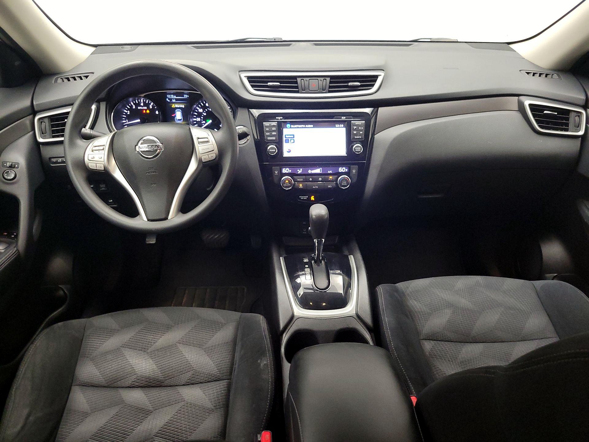 Thumbnail: 2015 Nissan Rogue - 9