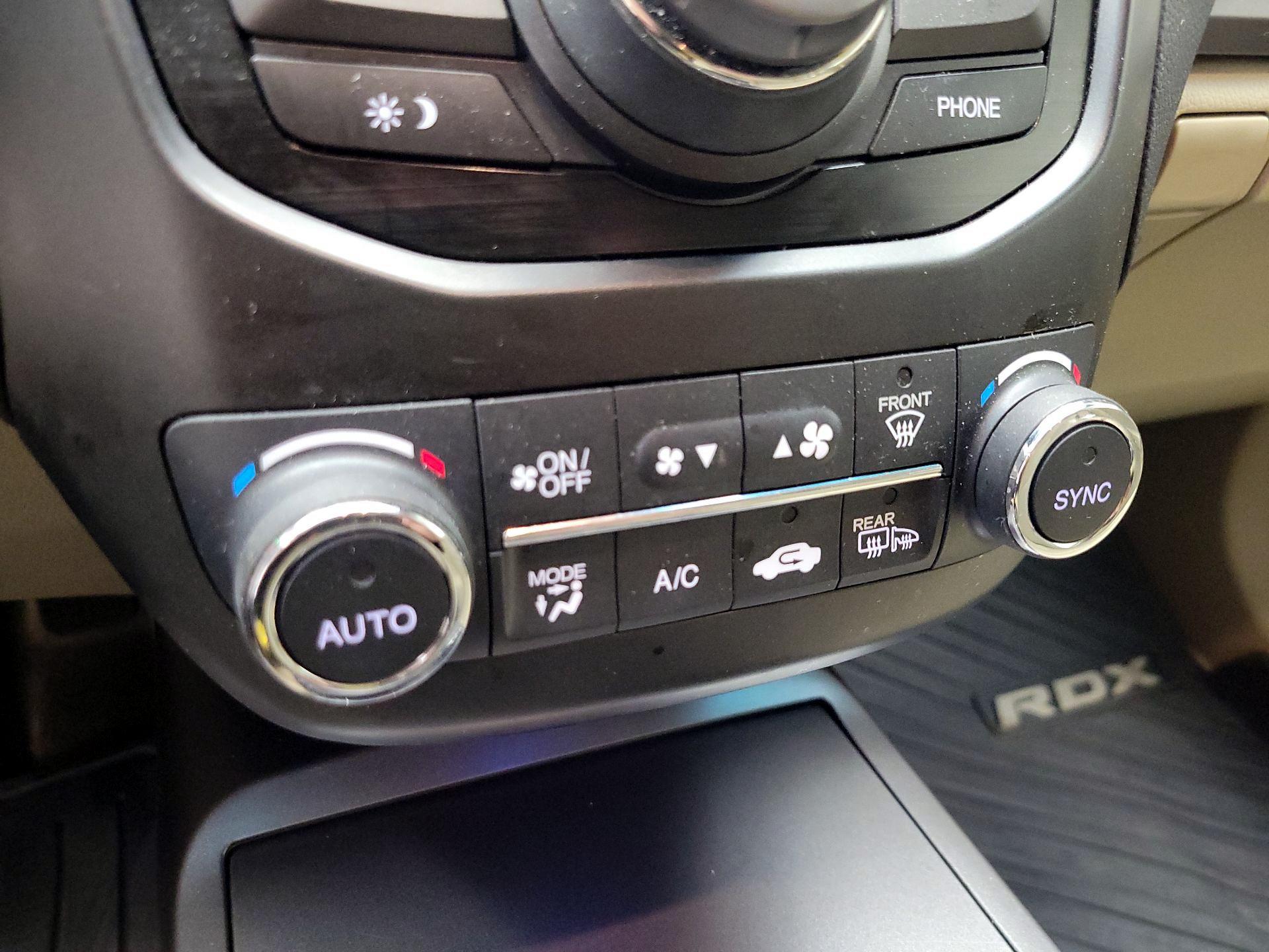 Thumbnail: 2015 Acura RDX - 17