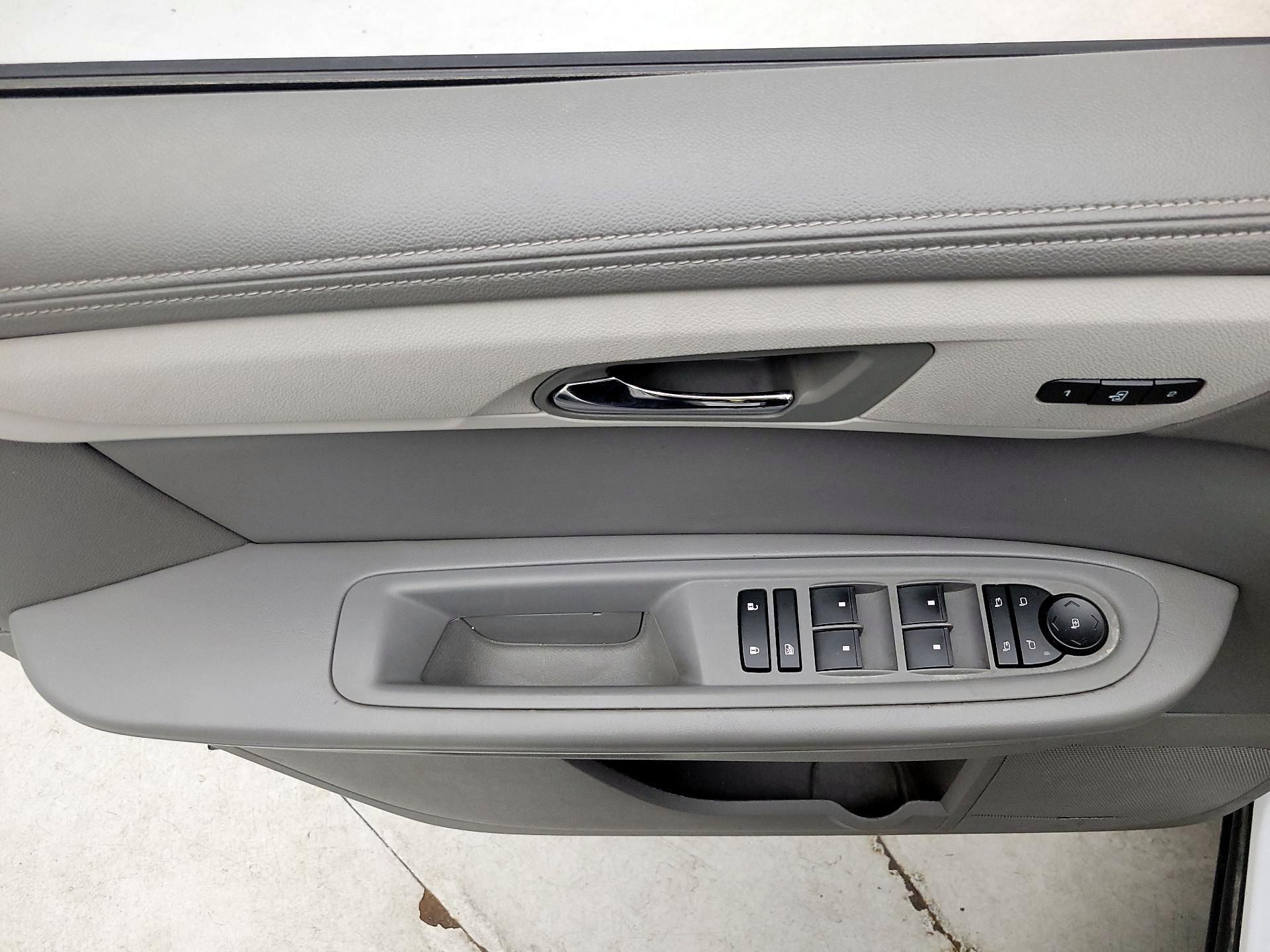 Thumbnail: 2016 Chevrolet Traverse - 12