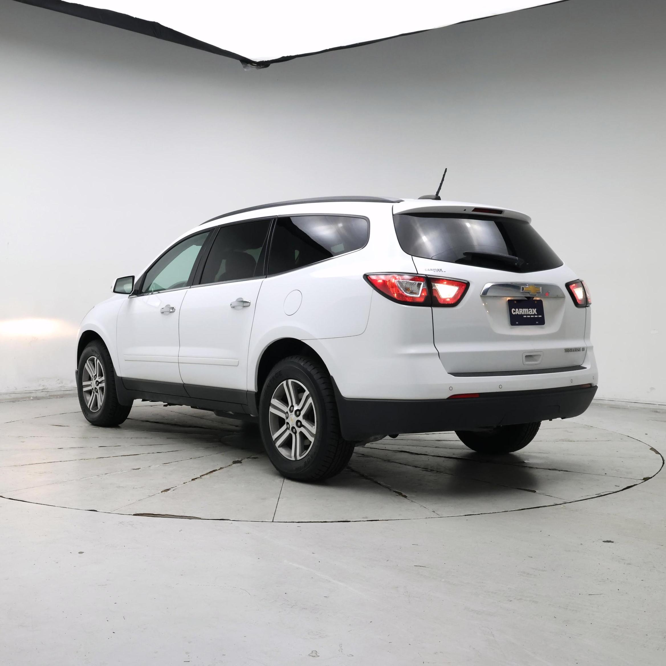Thumbnail: 2016 Chevrolet Traverse - 2