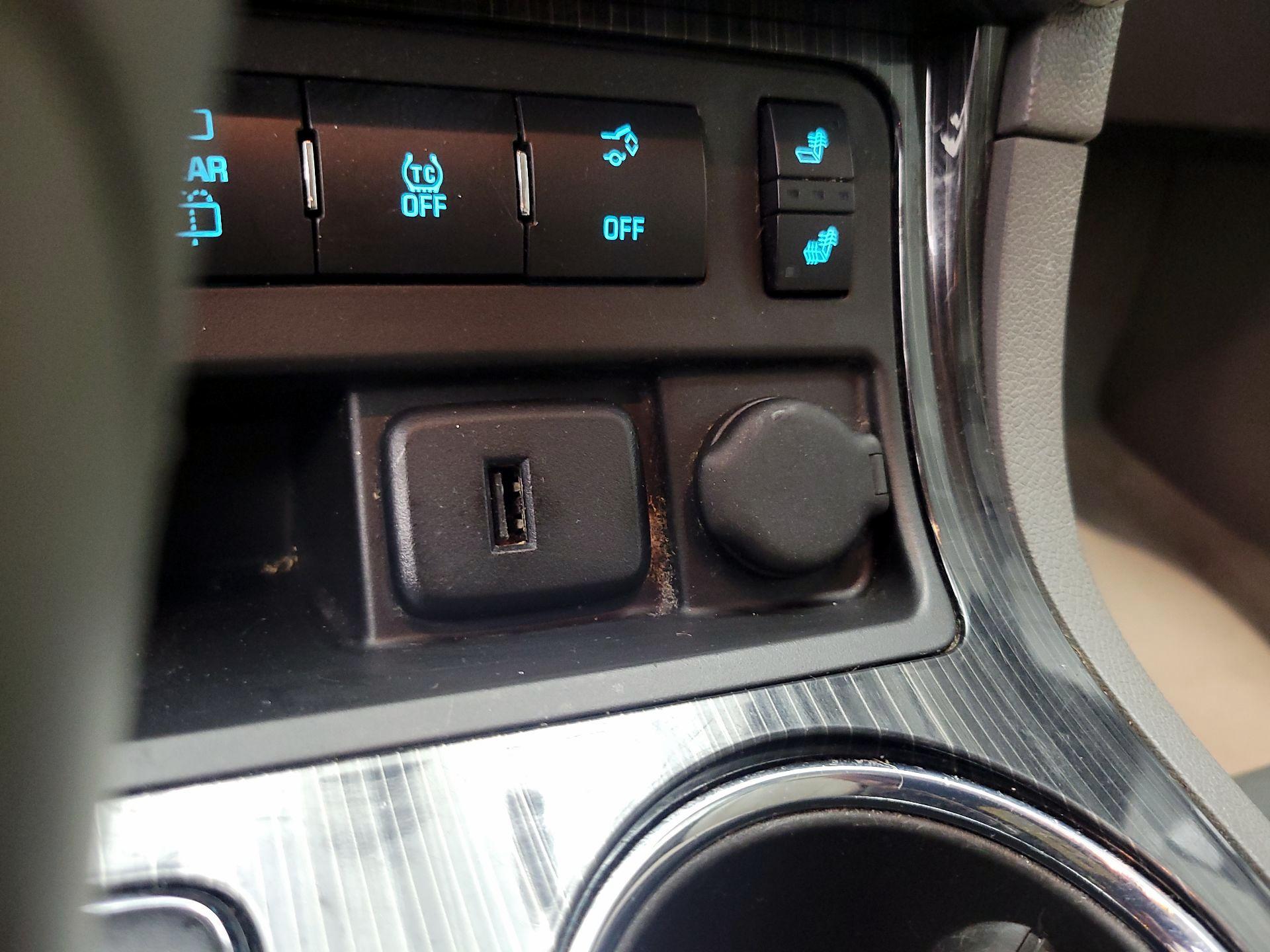 Thumbnail: 2016 Chevrolet Traverse - 19