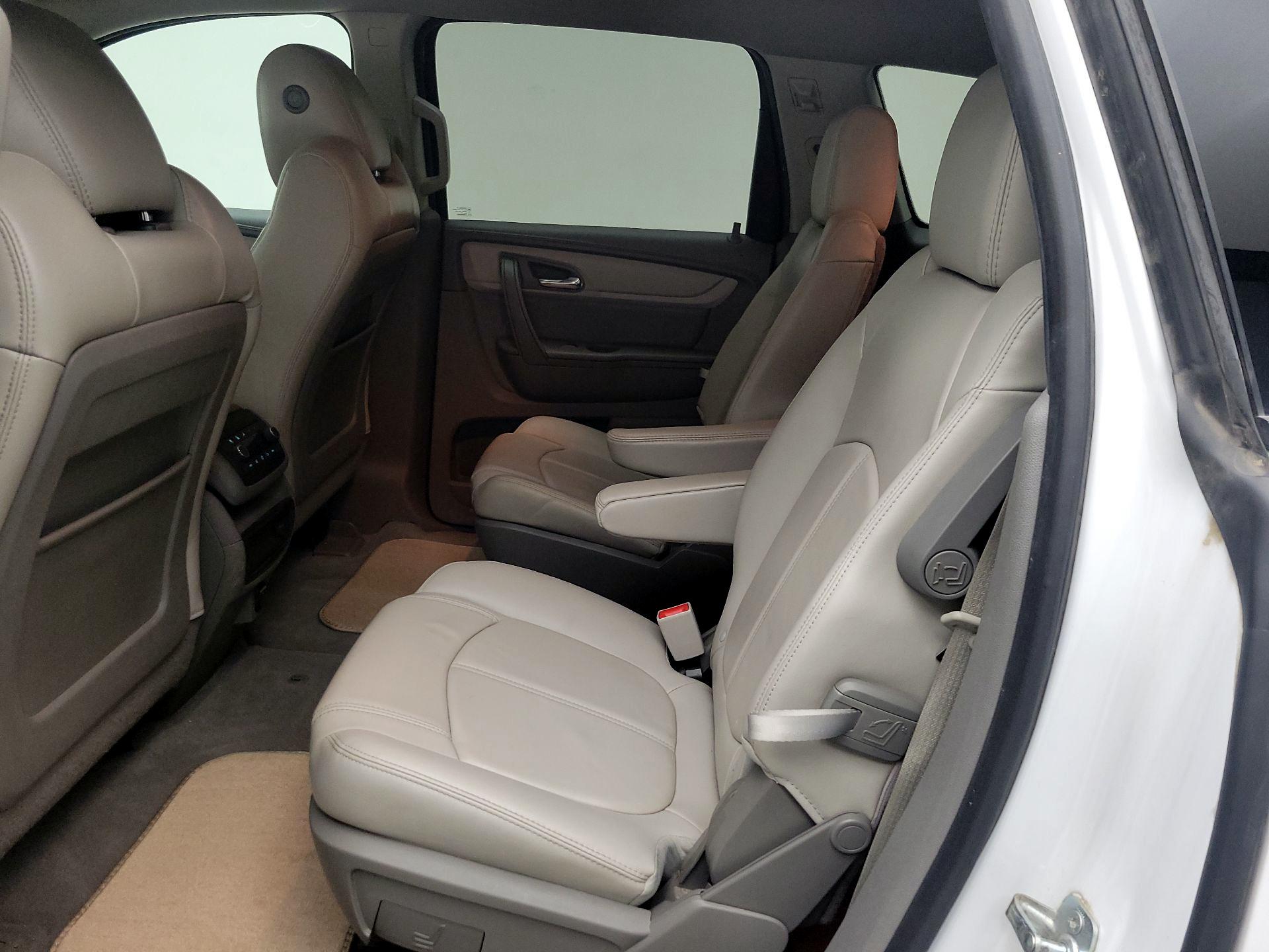 Thumbnail: 2016 Chevrolet Traverse - 20