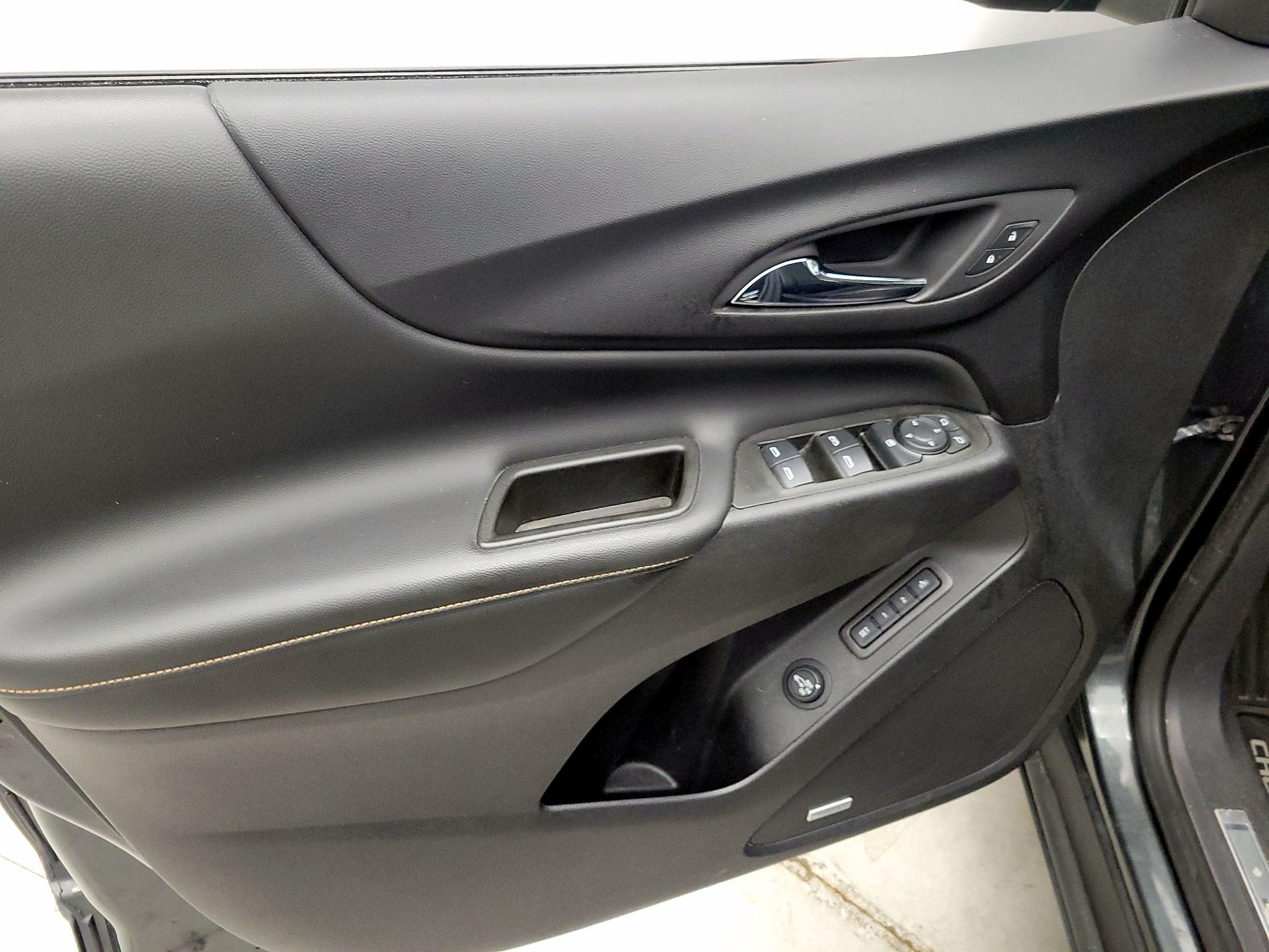 Thumbnail: 2020 Chevrolet Equinox - 12
