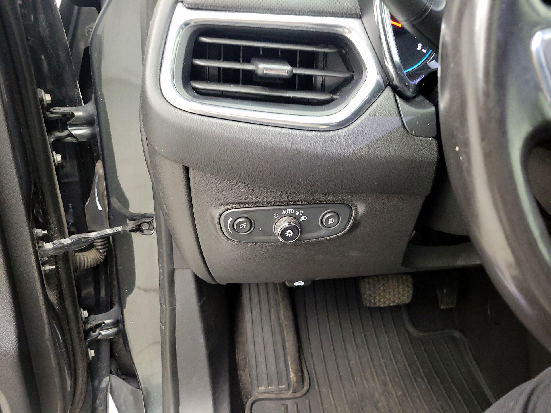 Thumbnail: 2020 Chevrolet Equinox - 13