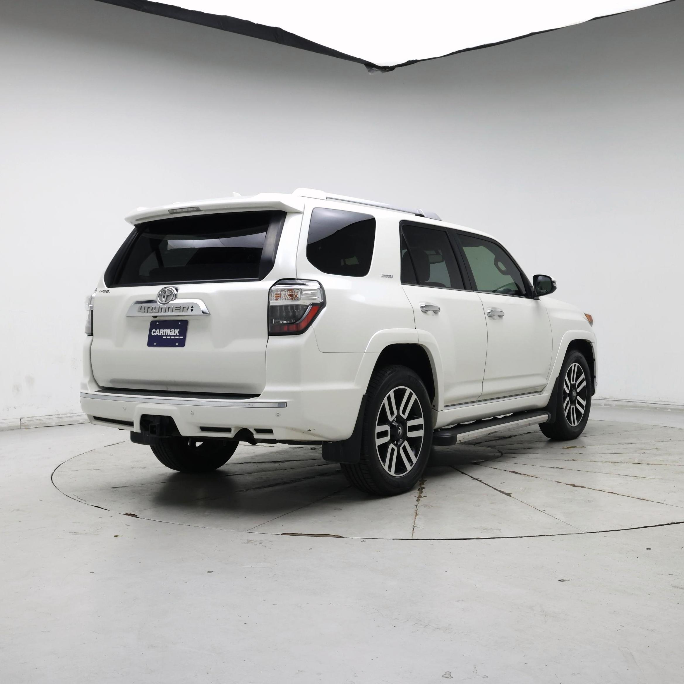 Thumbnail: 2018 Toyota 4Runner - 8
