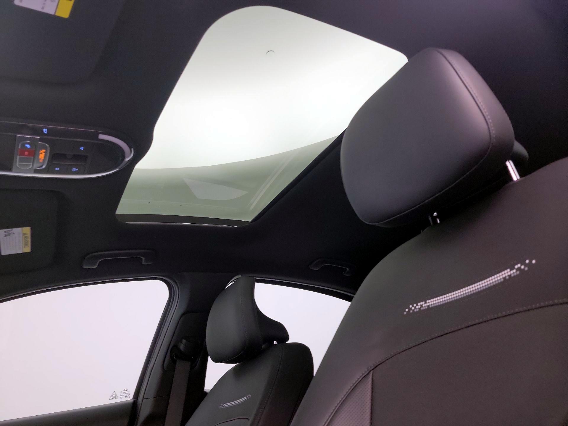 Thumbnail: 2024 Hyundai Ioniq 6 - 20