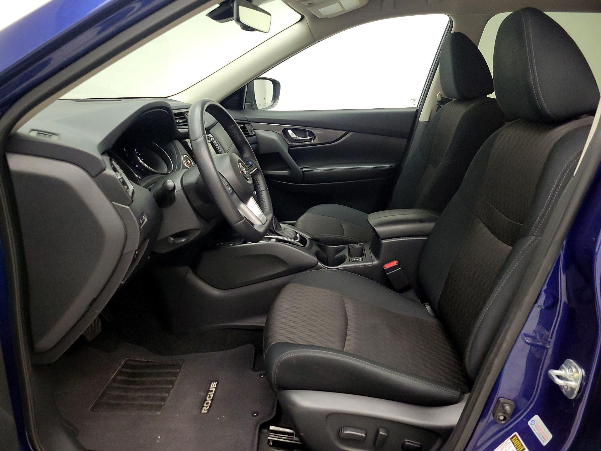 Thumbnail: 2019 Nissan Rogue - 11