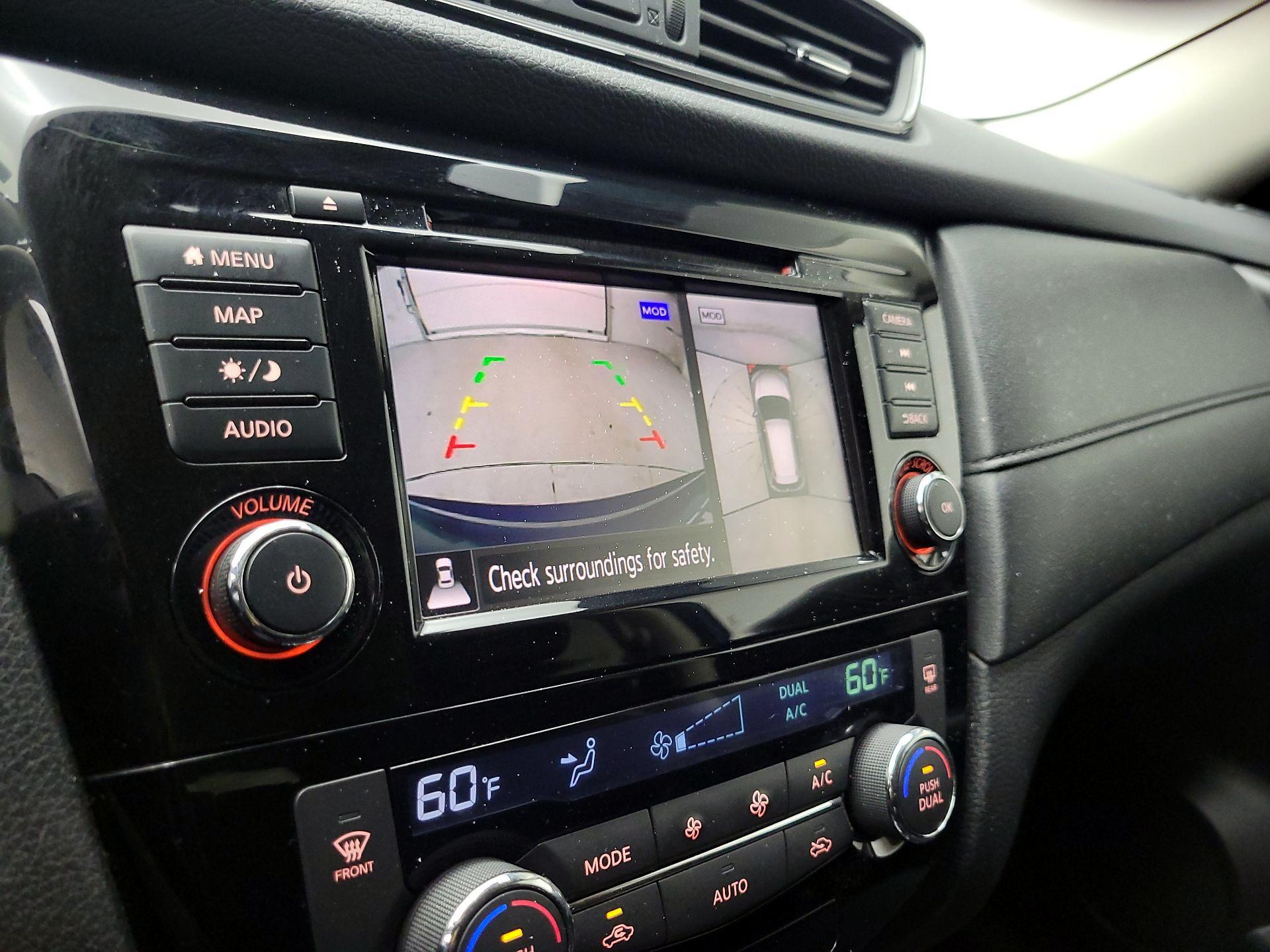 Thumbnail: 2019 Nissan Rogue - 15