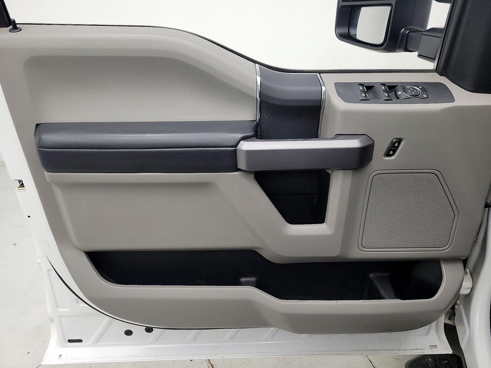 Thumbnail: 2019 Ford F-250 - 12