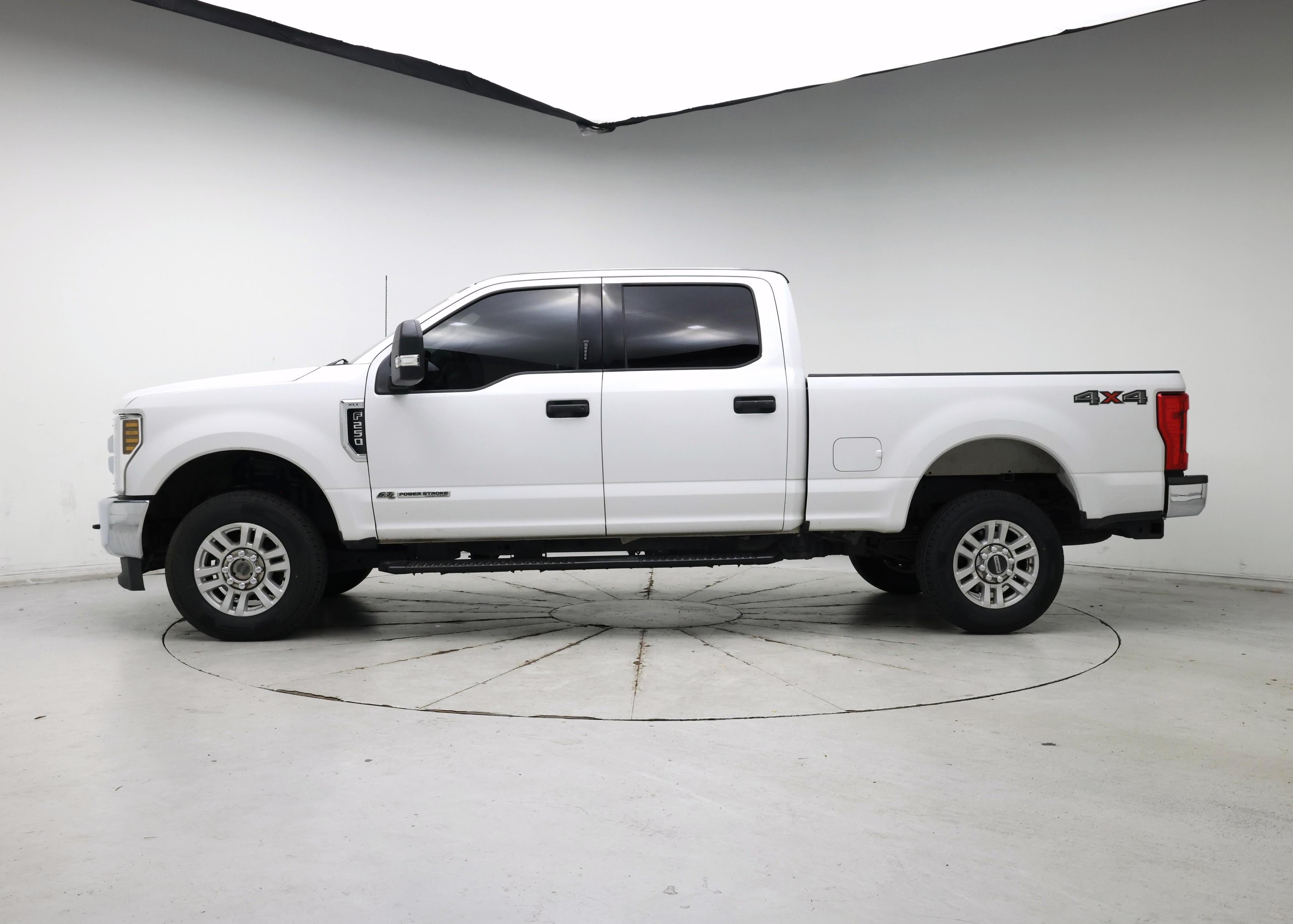 Thumbnail: 2019 Ford F-250 - 3