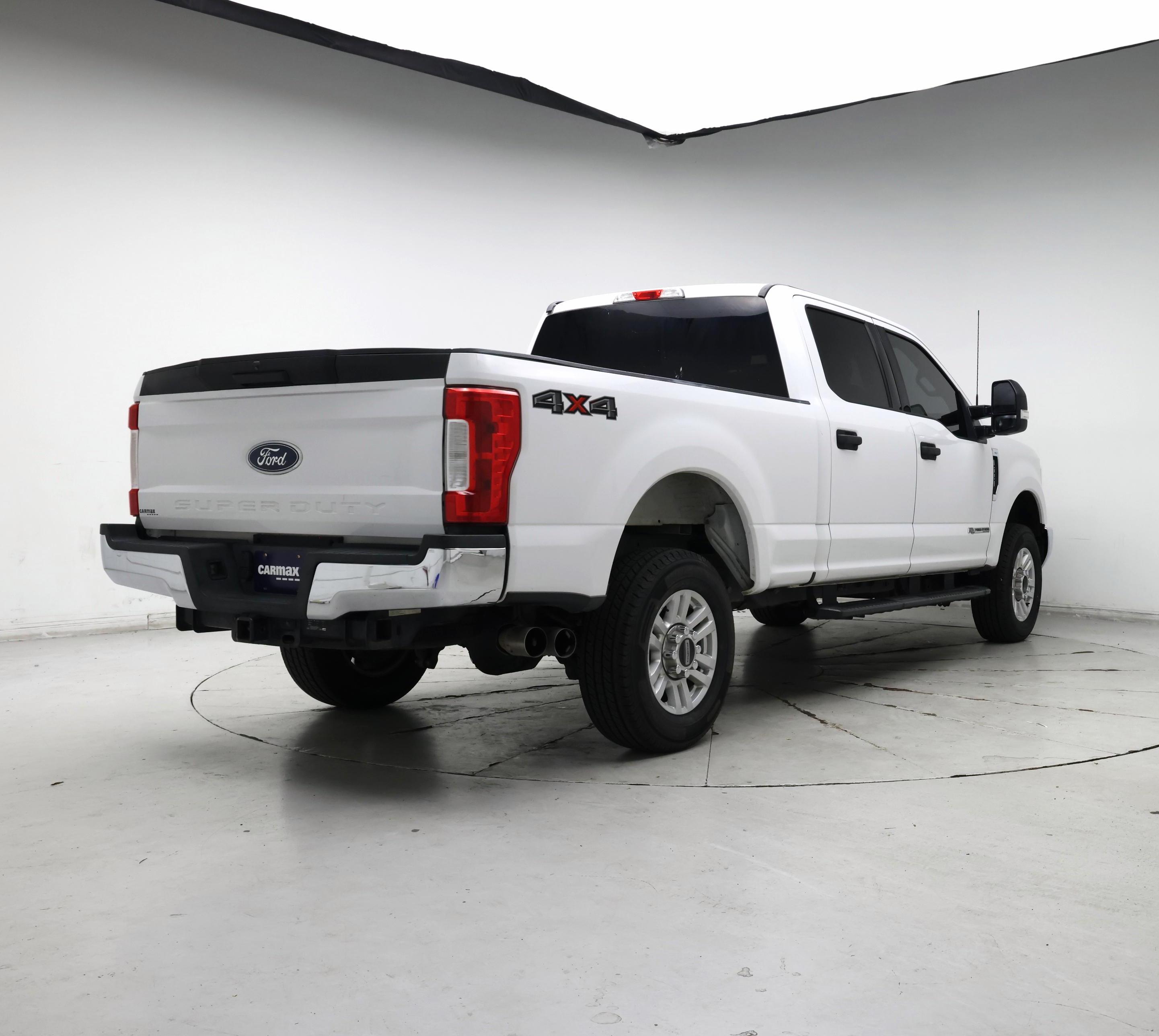 Thumbnail: 2019 Ford F-250 - 8