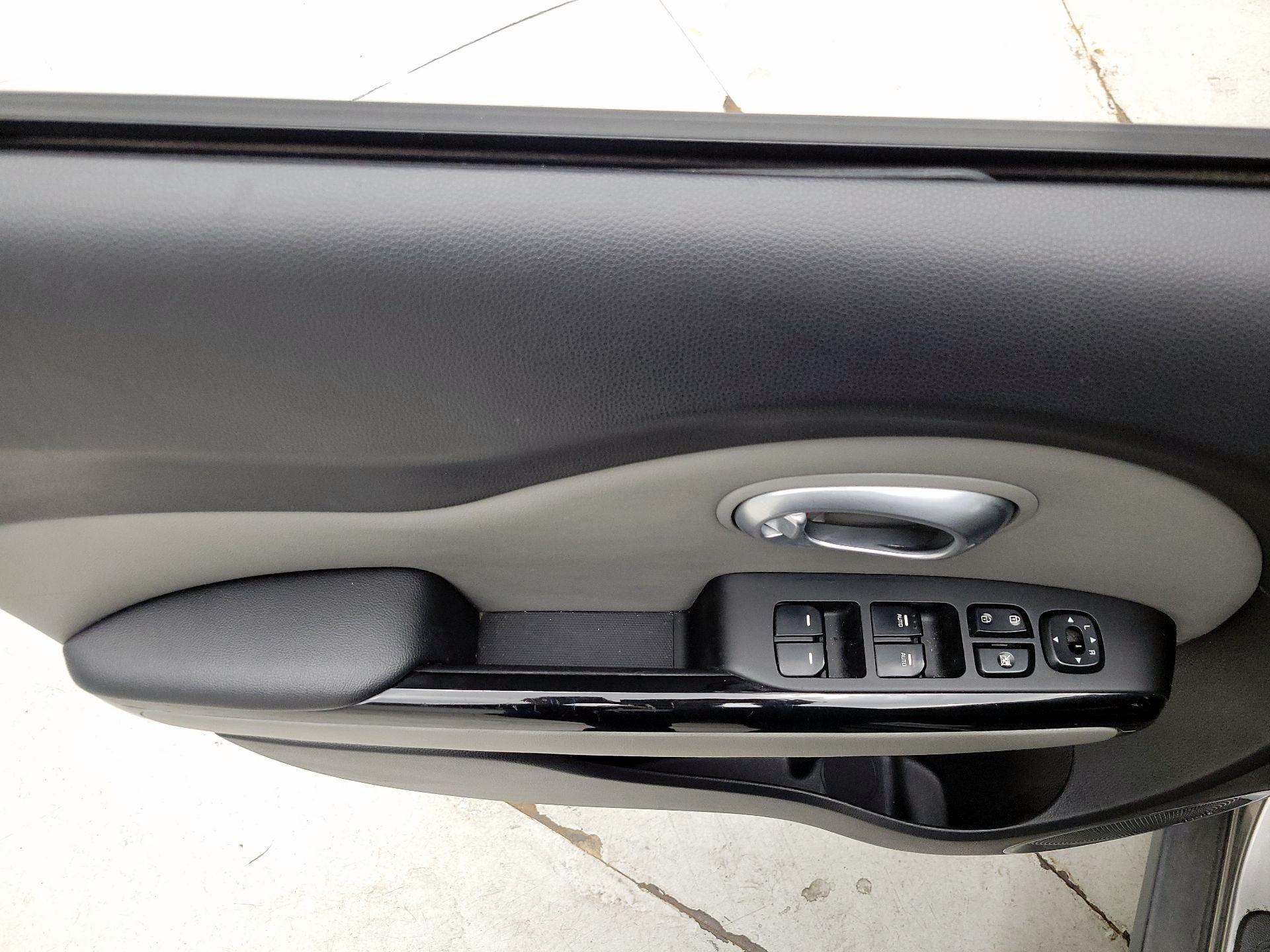 Thumbnail: 2016 Kia Soul - 12