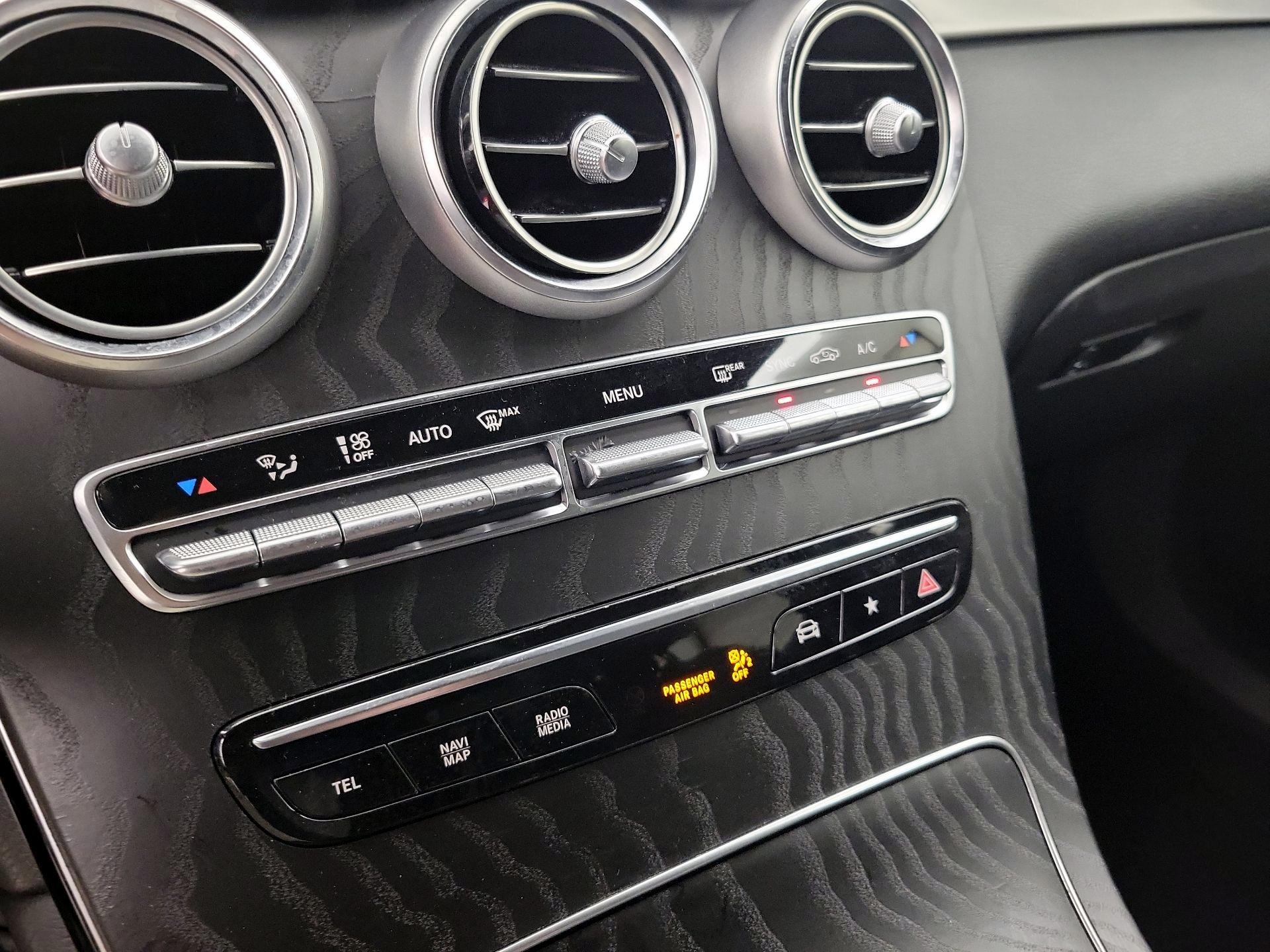 Thumbnail: 2021 Mercedes-Benz GLC - 16