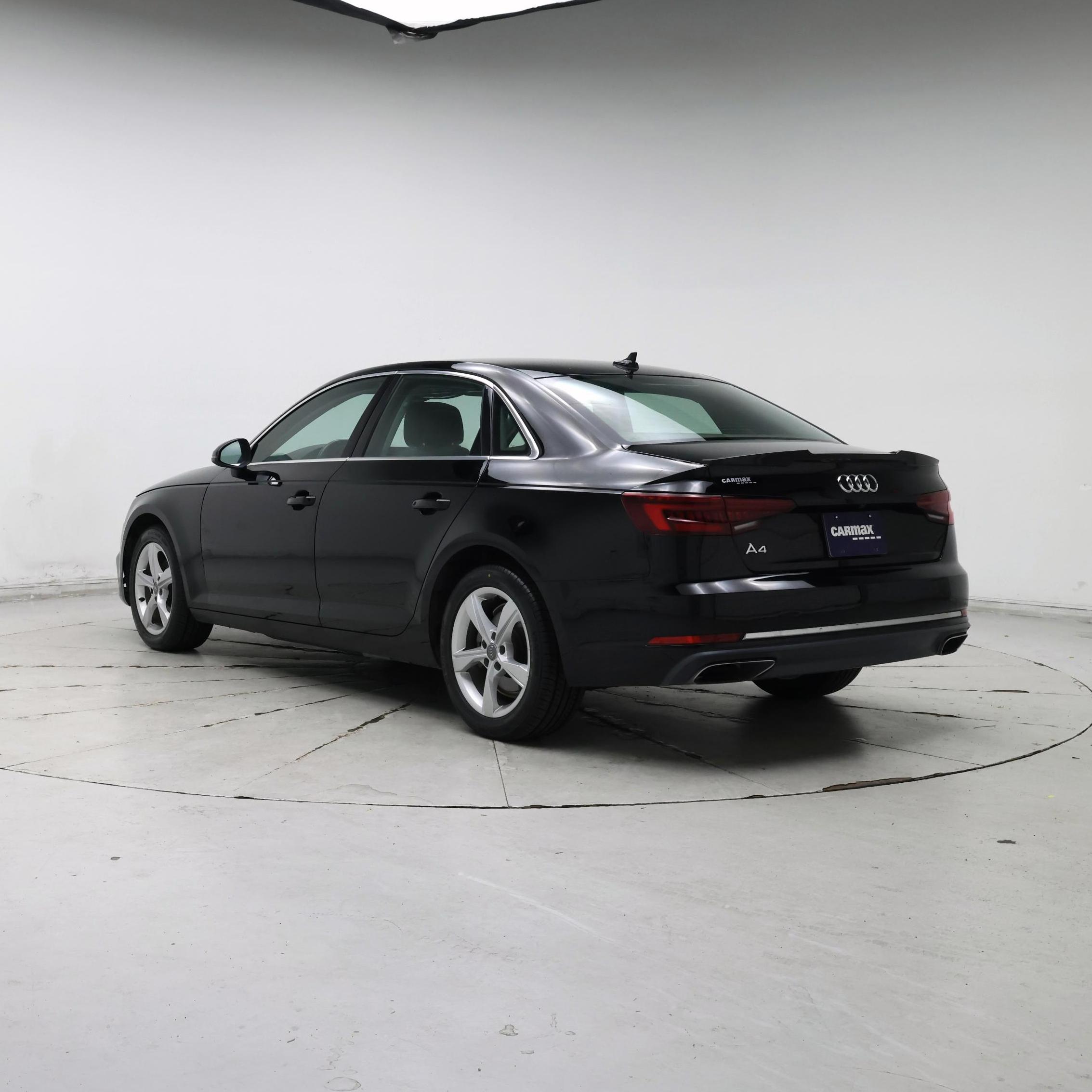 Thumbnail: 2019 Audi A4 - 2