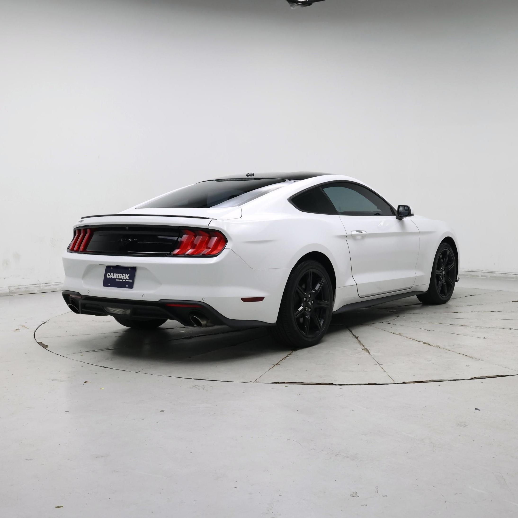 Thumbnail: 2019 Ford Mustang - 8