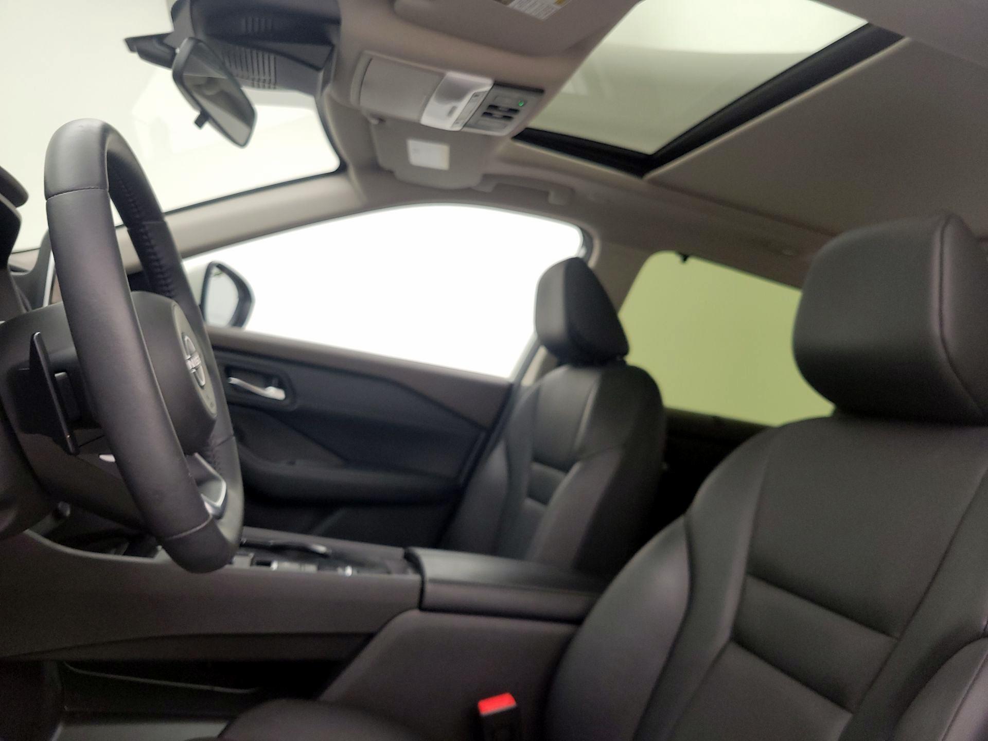 Thumbnail: 2023 Nissan Rogue - 19