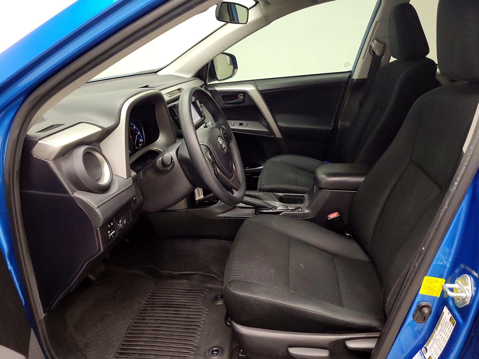 Thumbnail: 2017 Toyota RAV4 - 11
