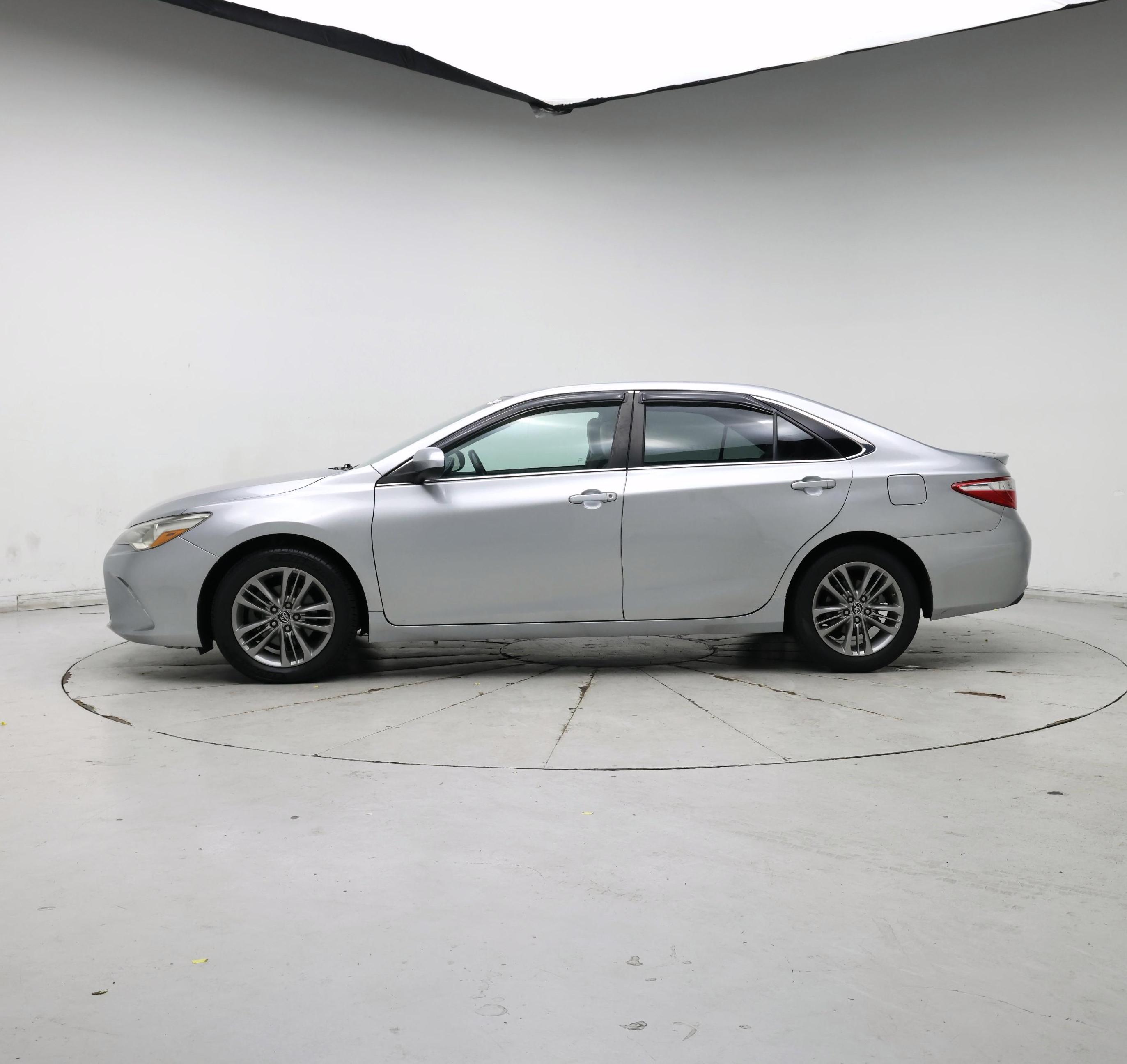 Thumbnail: 2015 Toyota Camry - 3
