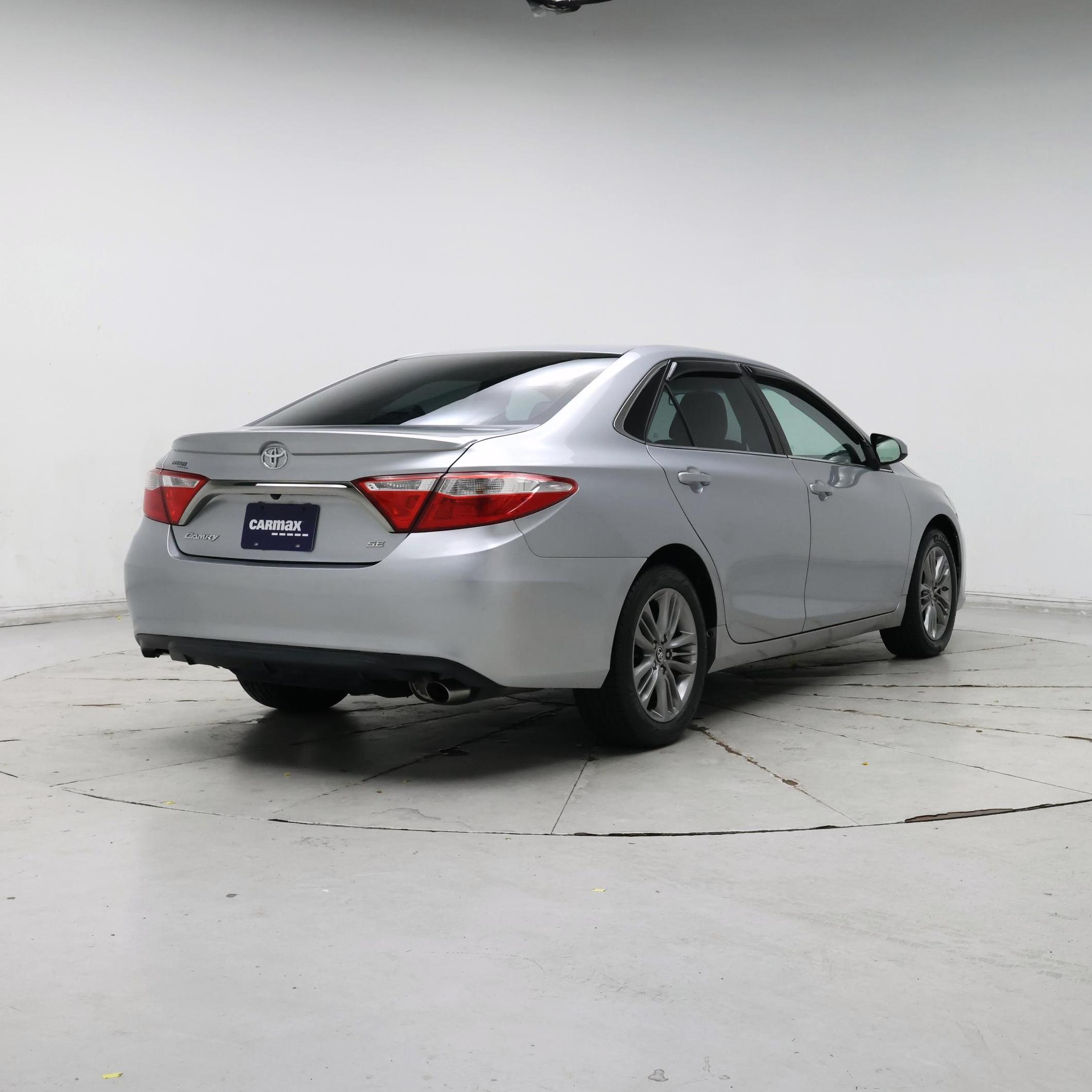 Thumbnail: 2015 Toyota Camry - 8