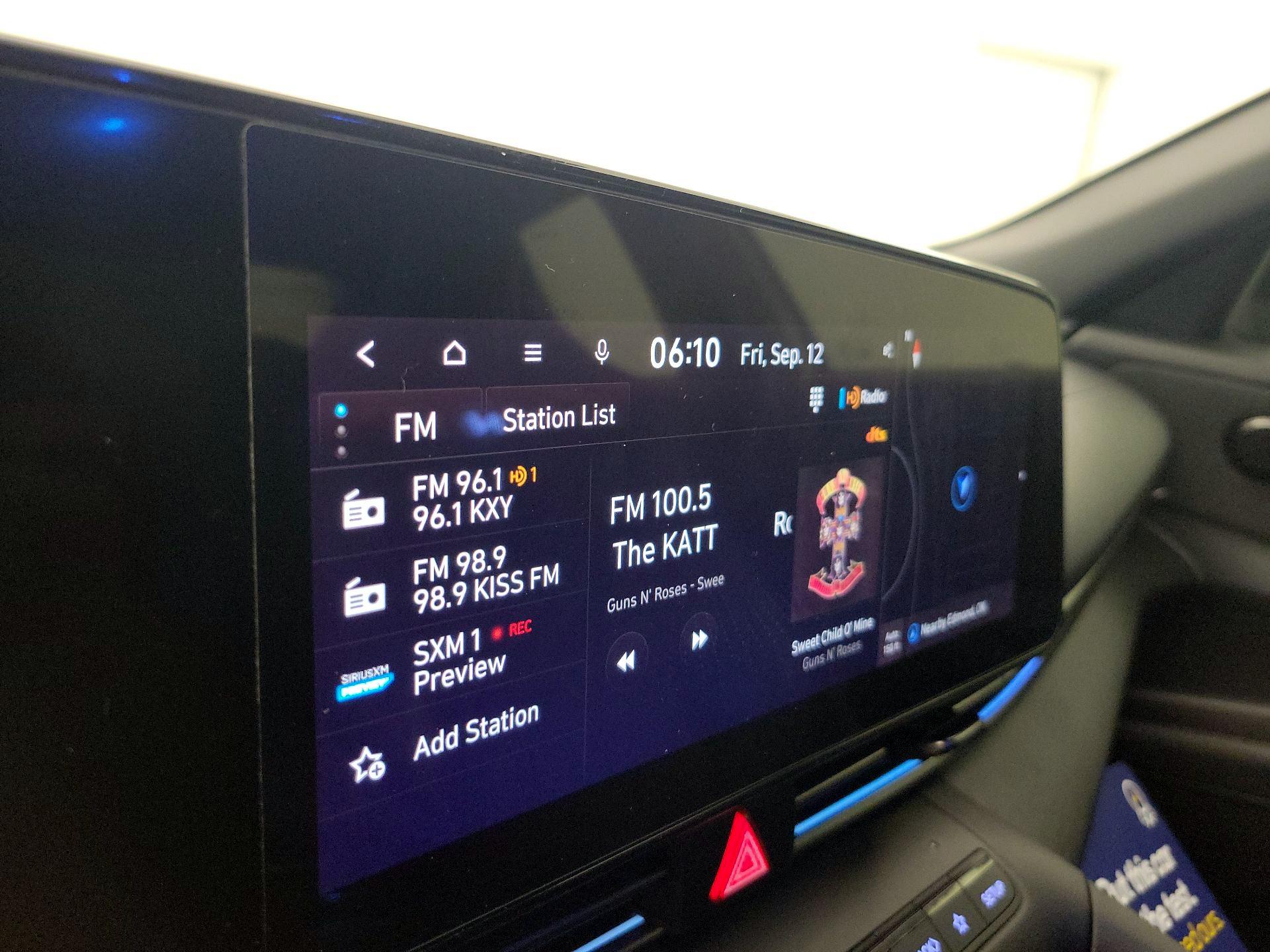Thumbnail: 2023 Hyundai Elantra - 16