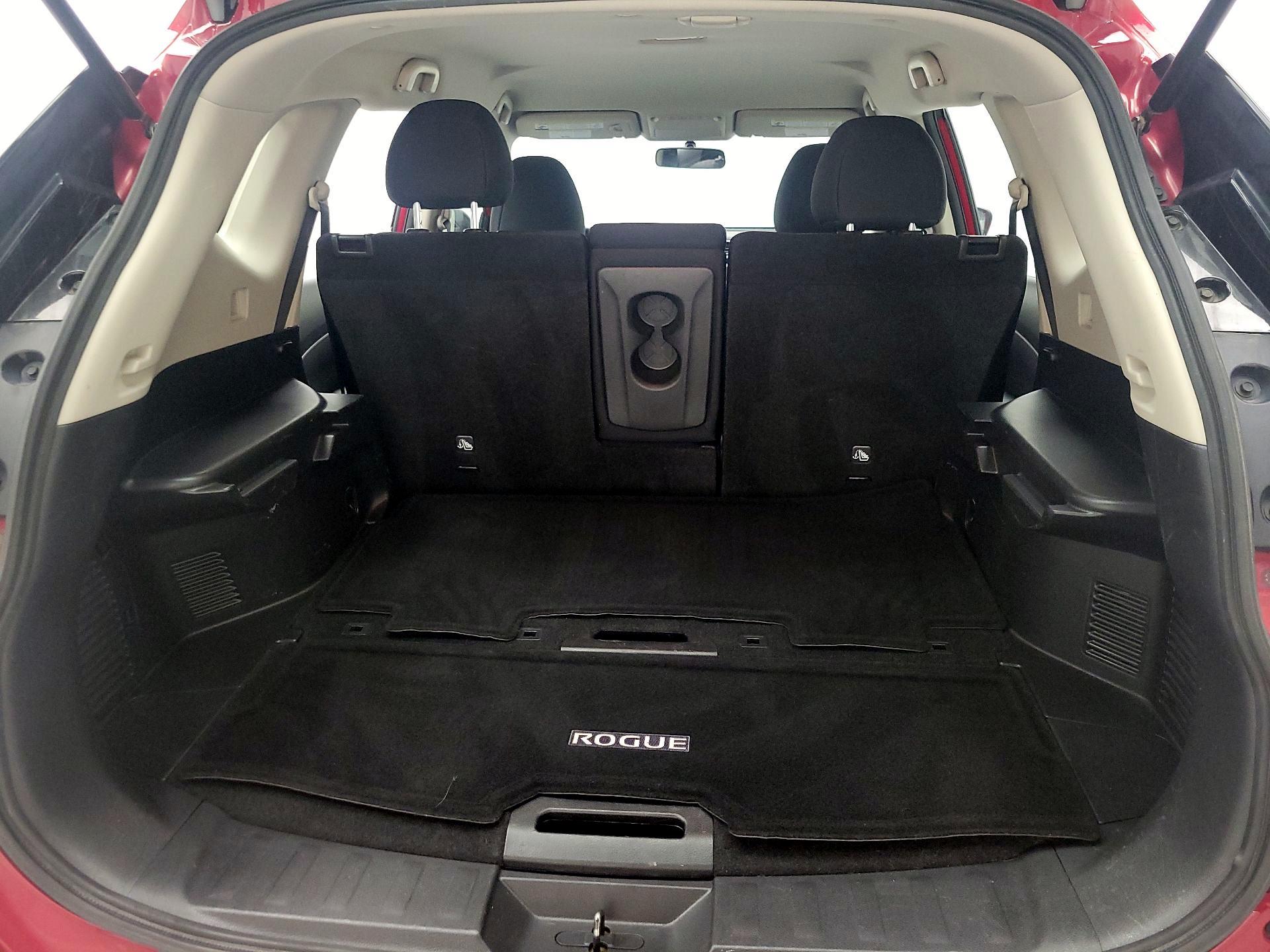 Thumbnail: 2017 Nissan Rogue - 20