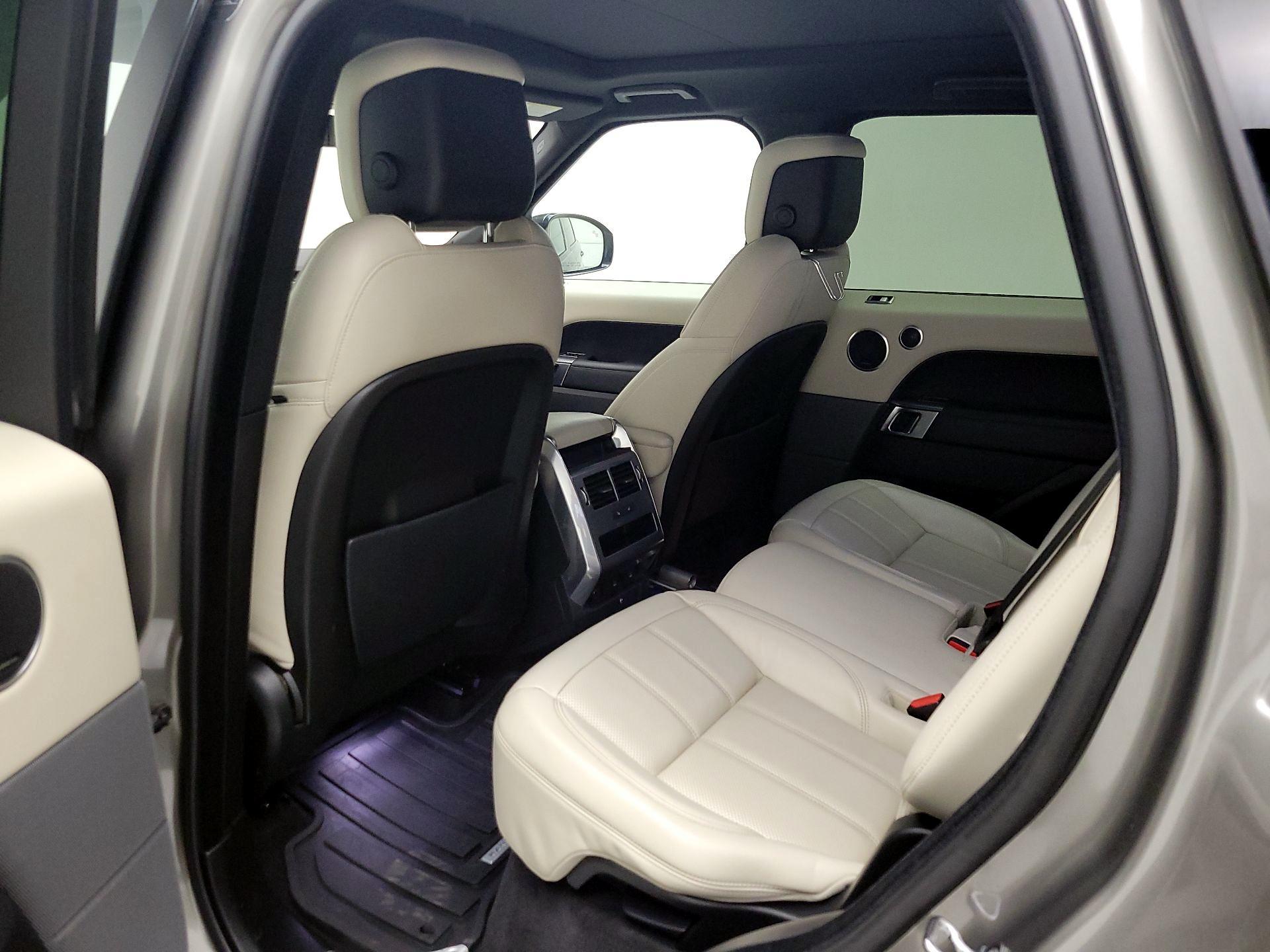 Thumbnail: 2019 Land Rover Range Rover Sport - 19