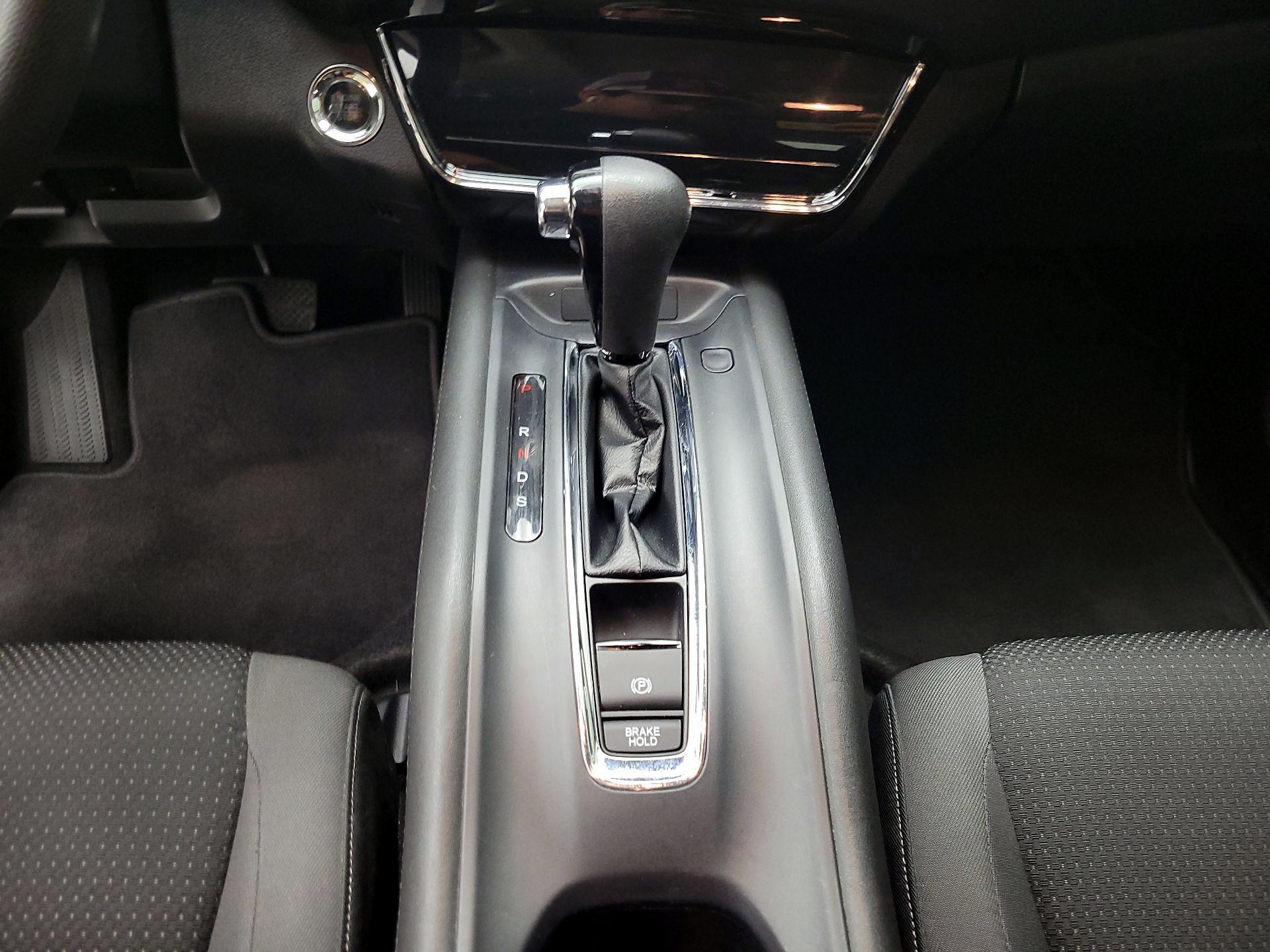 Thumbnail: 2019 Honda HR-V - 17