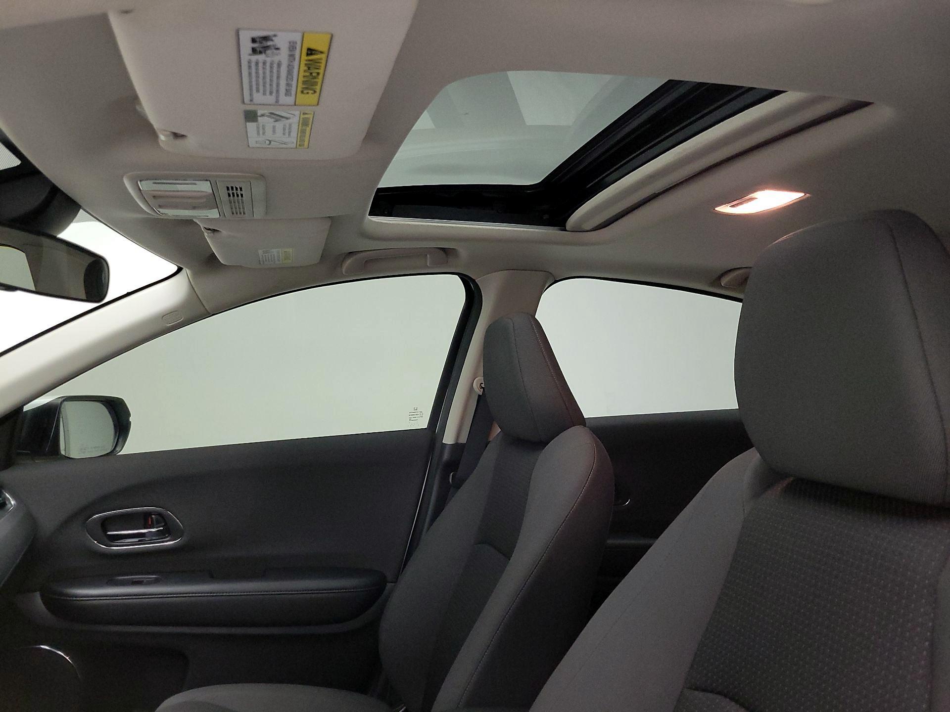Thumbnail: 2019 Honda HR-V - 19