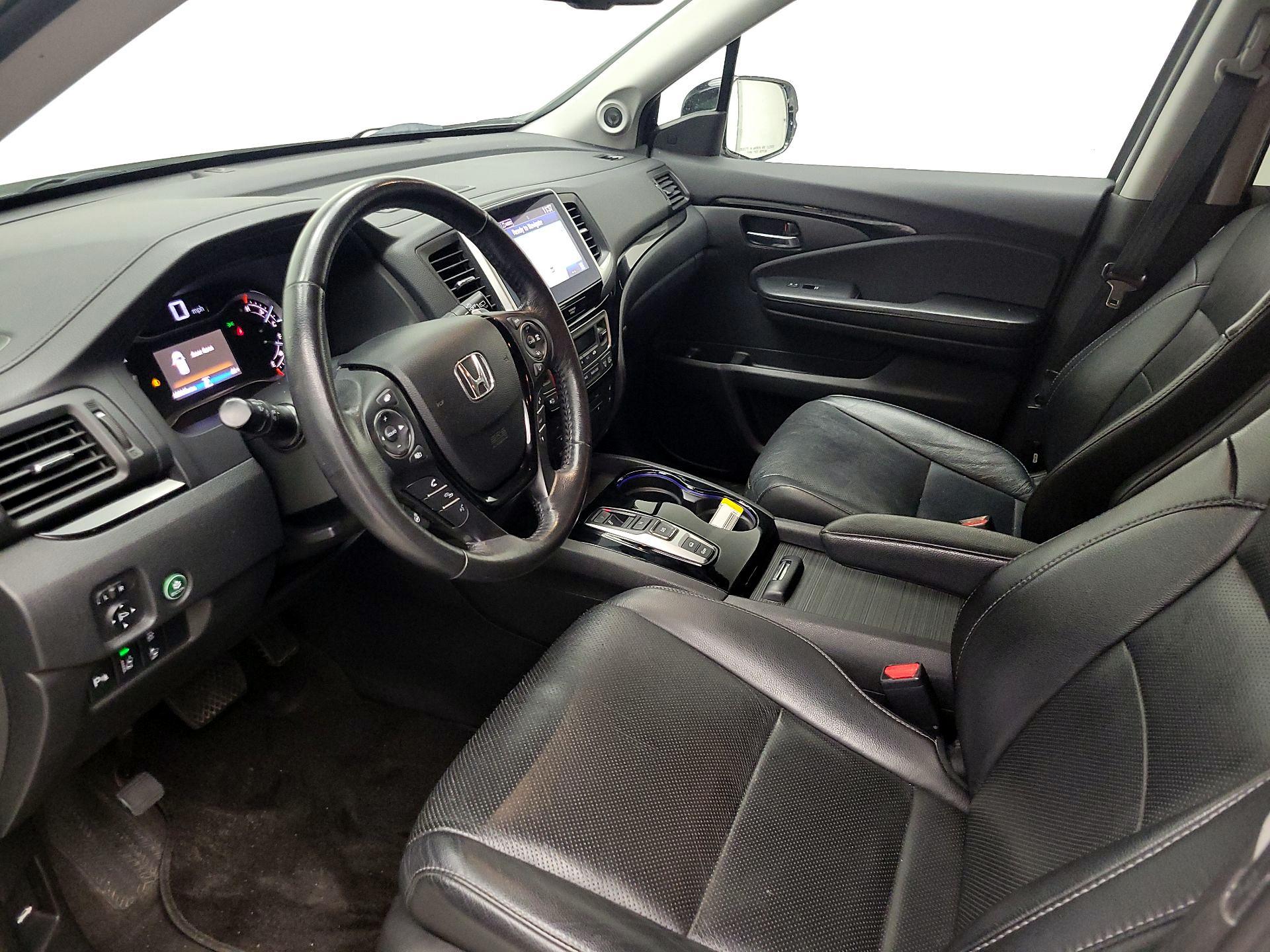 Thumbnail: 2016 Honda Pilot - 11