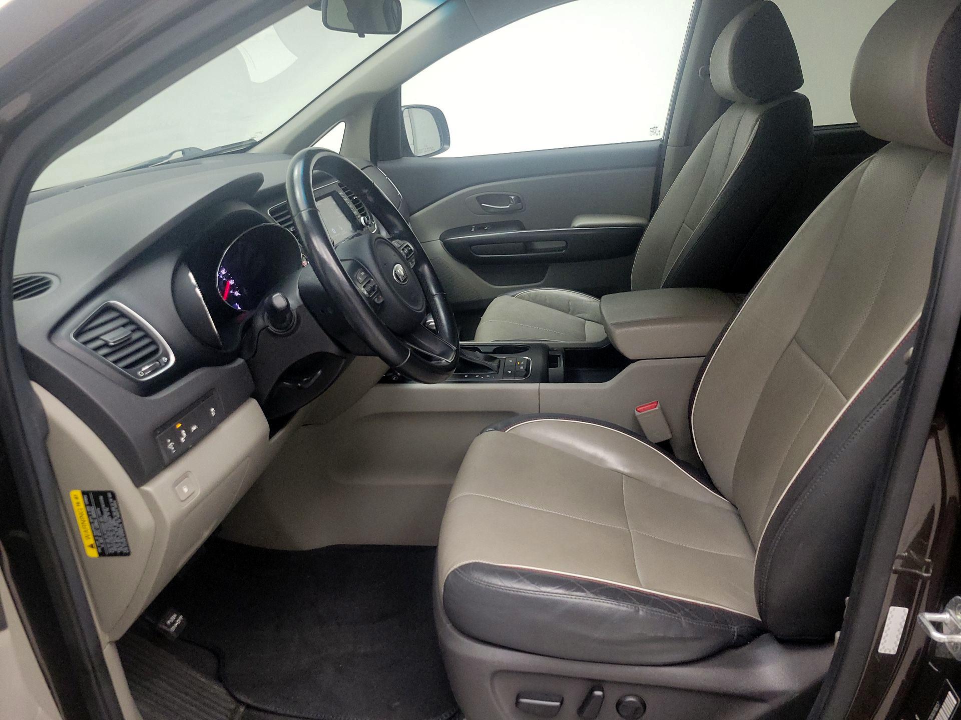 Thumbnail: 2018 Kia Sedona - 11