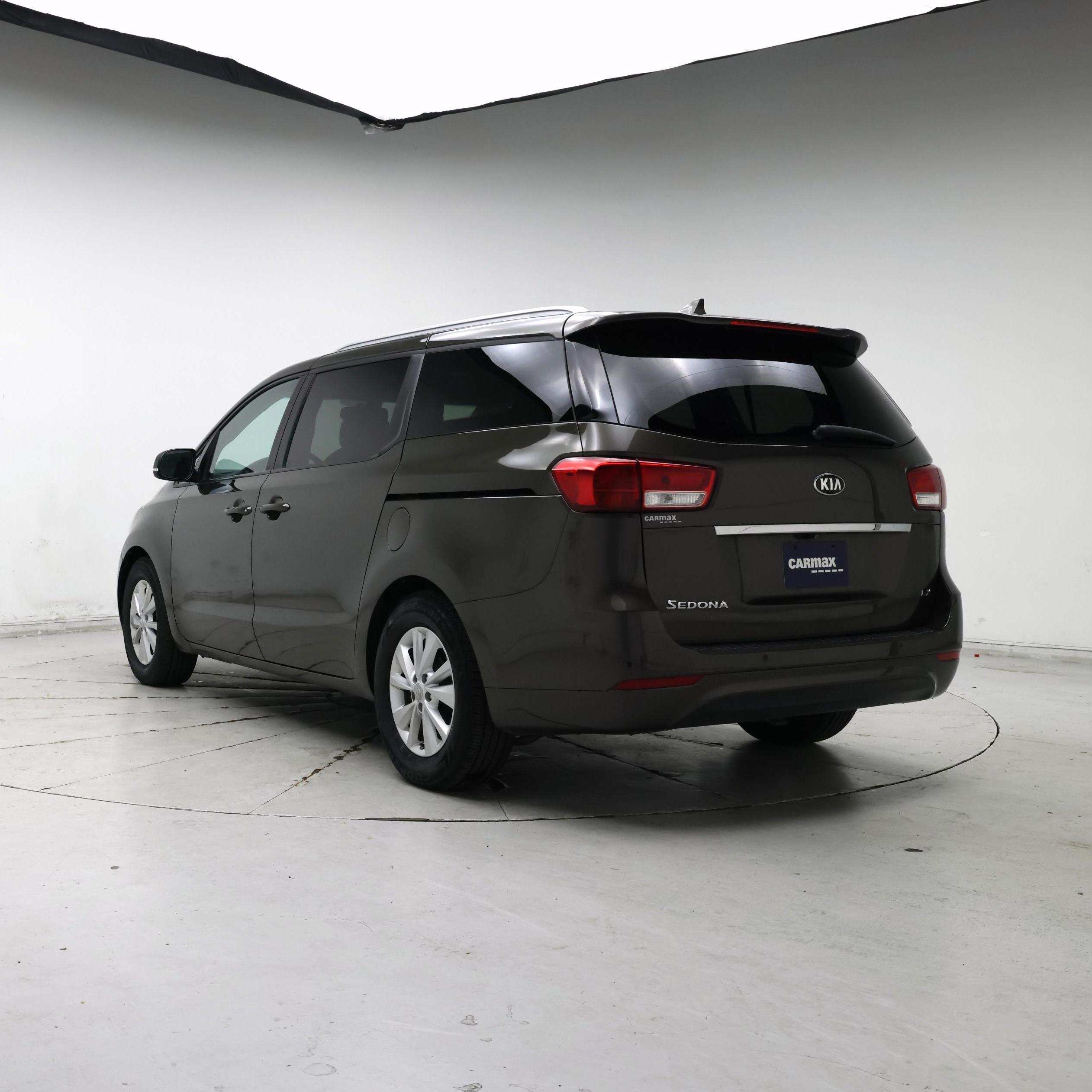 Thumbnail: 2018 Kia Sedona - 2