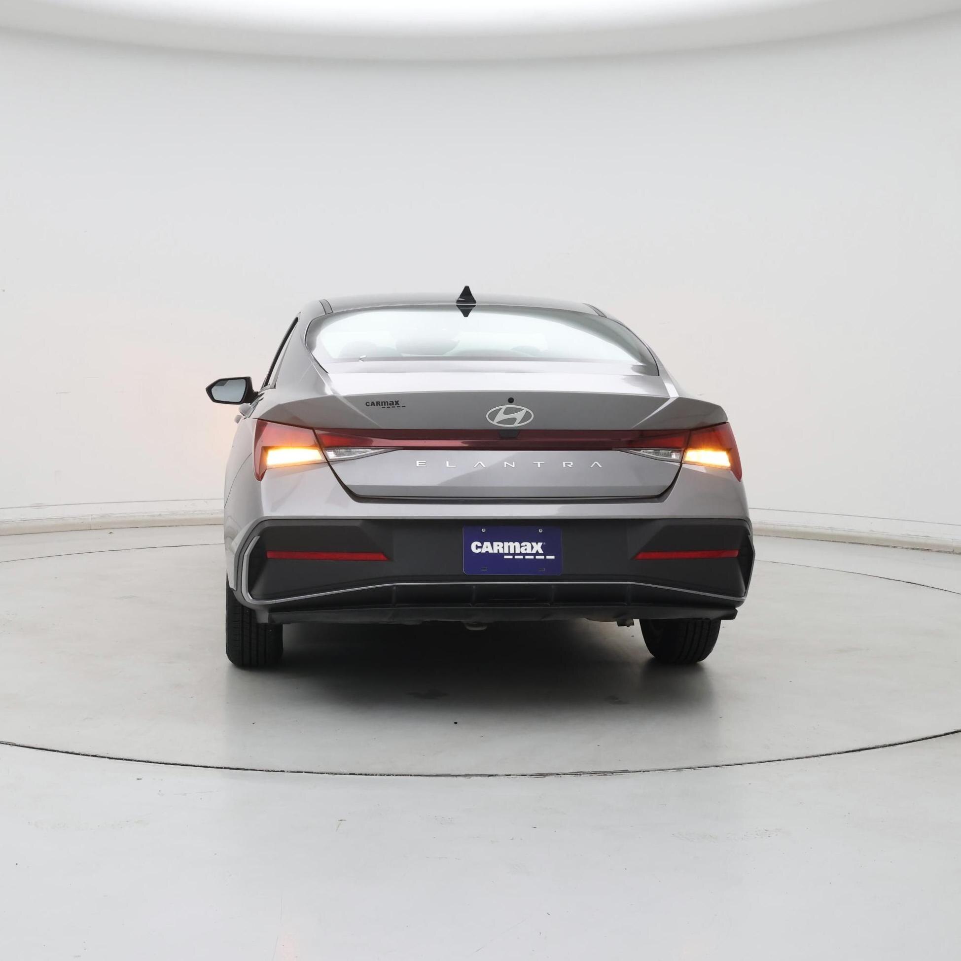 Thumbnail: 2024 Hyundai Elantra - 6