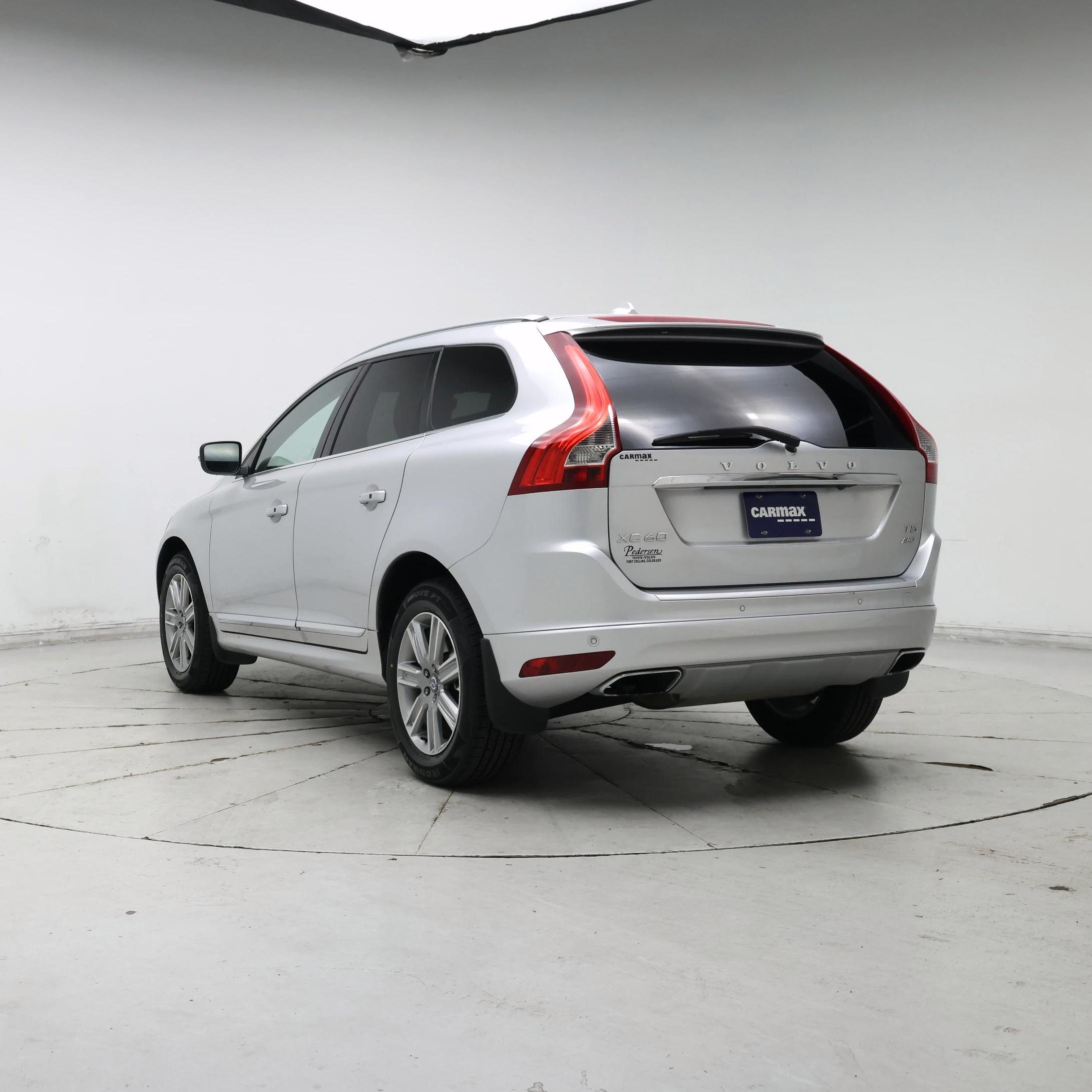 Thumbnail: 2017 Volvo XC60 - 2
