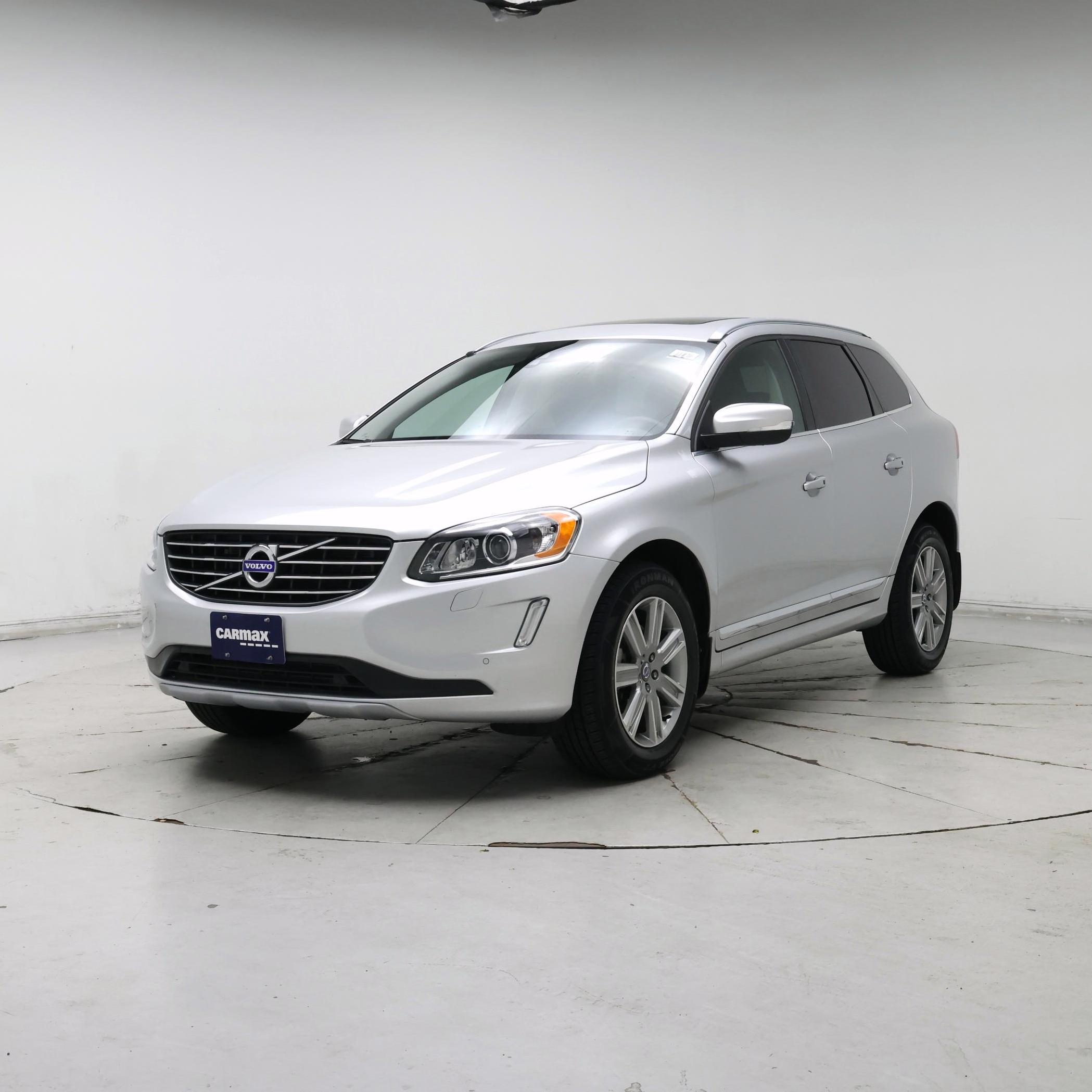 Thumbnail: 2017 Volvo XC60 - 4