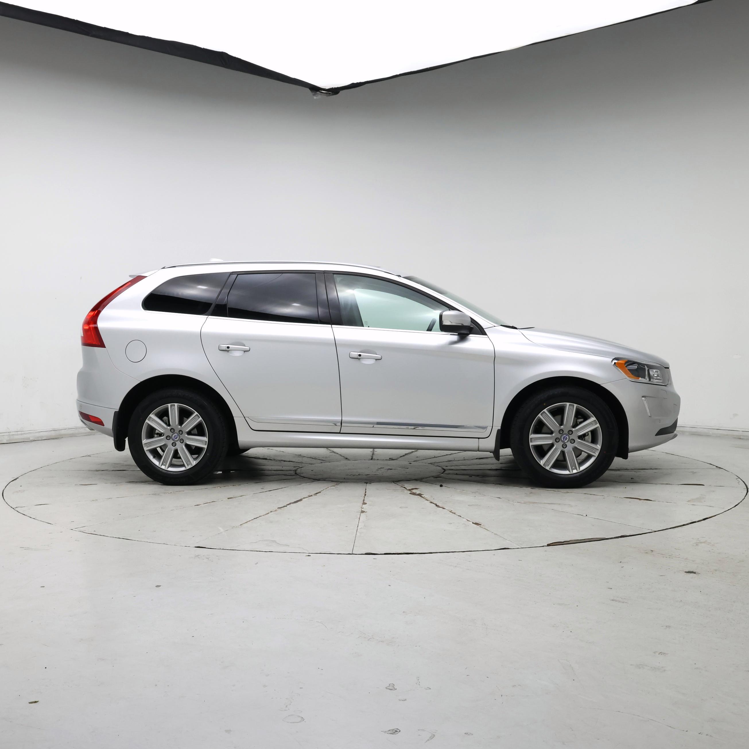 Thumbnail: 2017 Volvo XC60 - 7