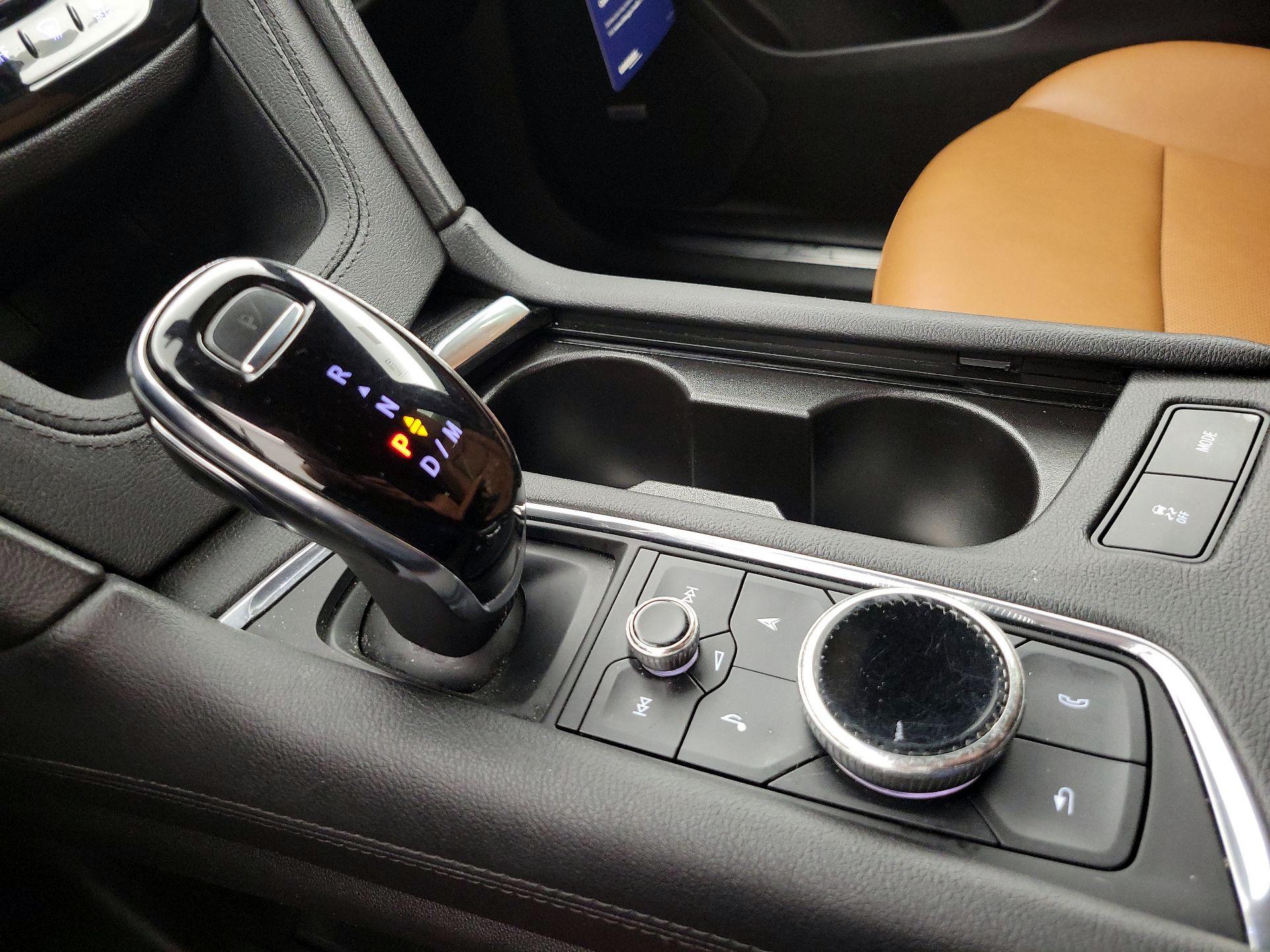 Thumbnail: 2021 Cadillac XT5 - 18