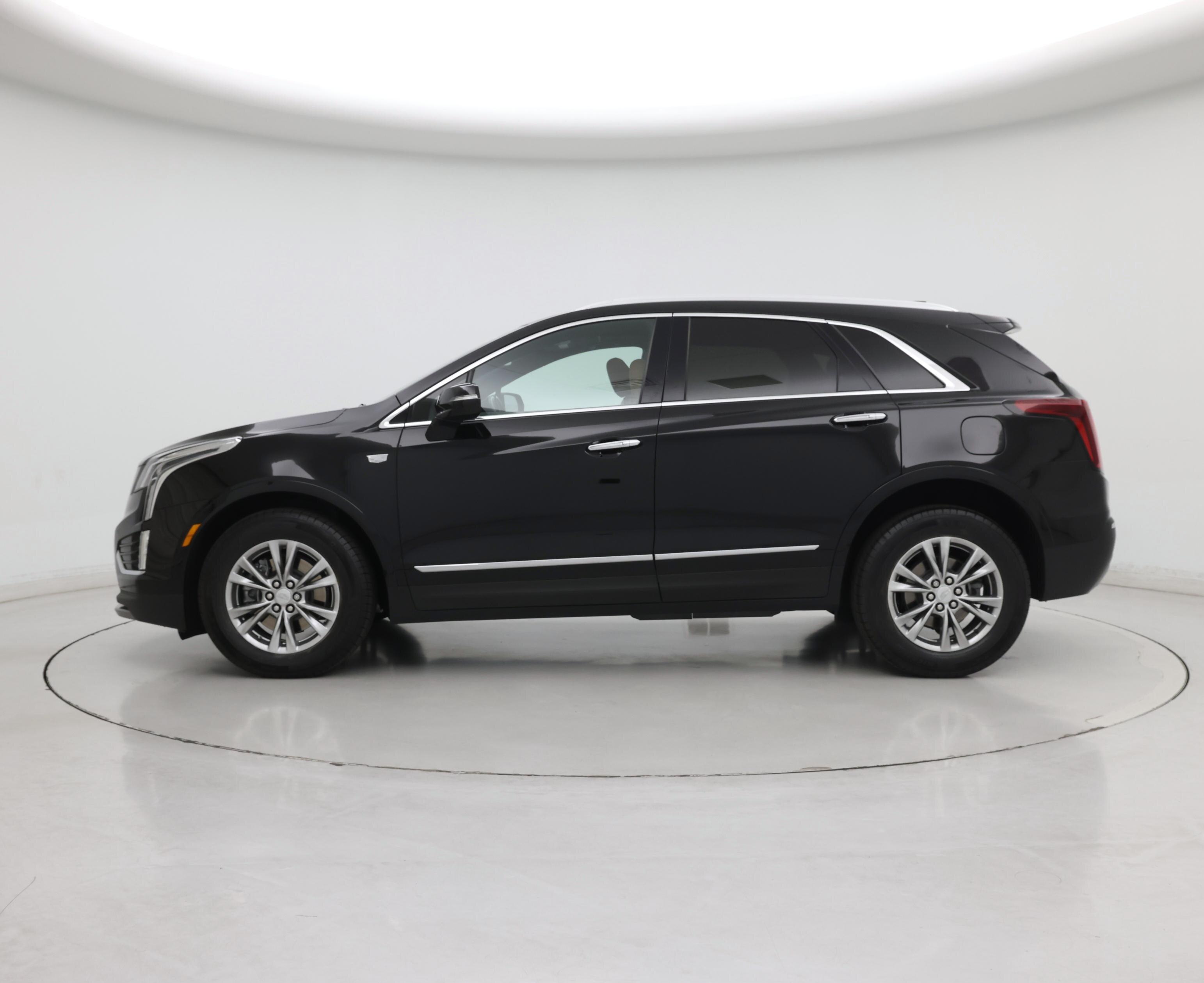 Thumbnail: 2021 Cadillac XT5 - 3