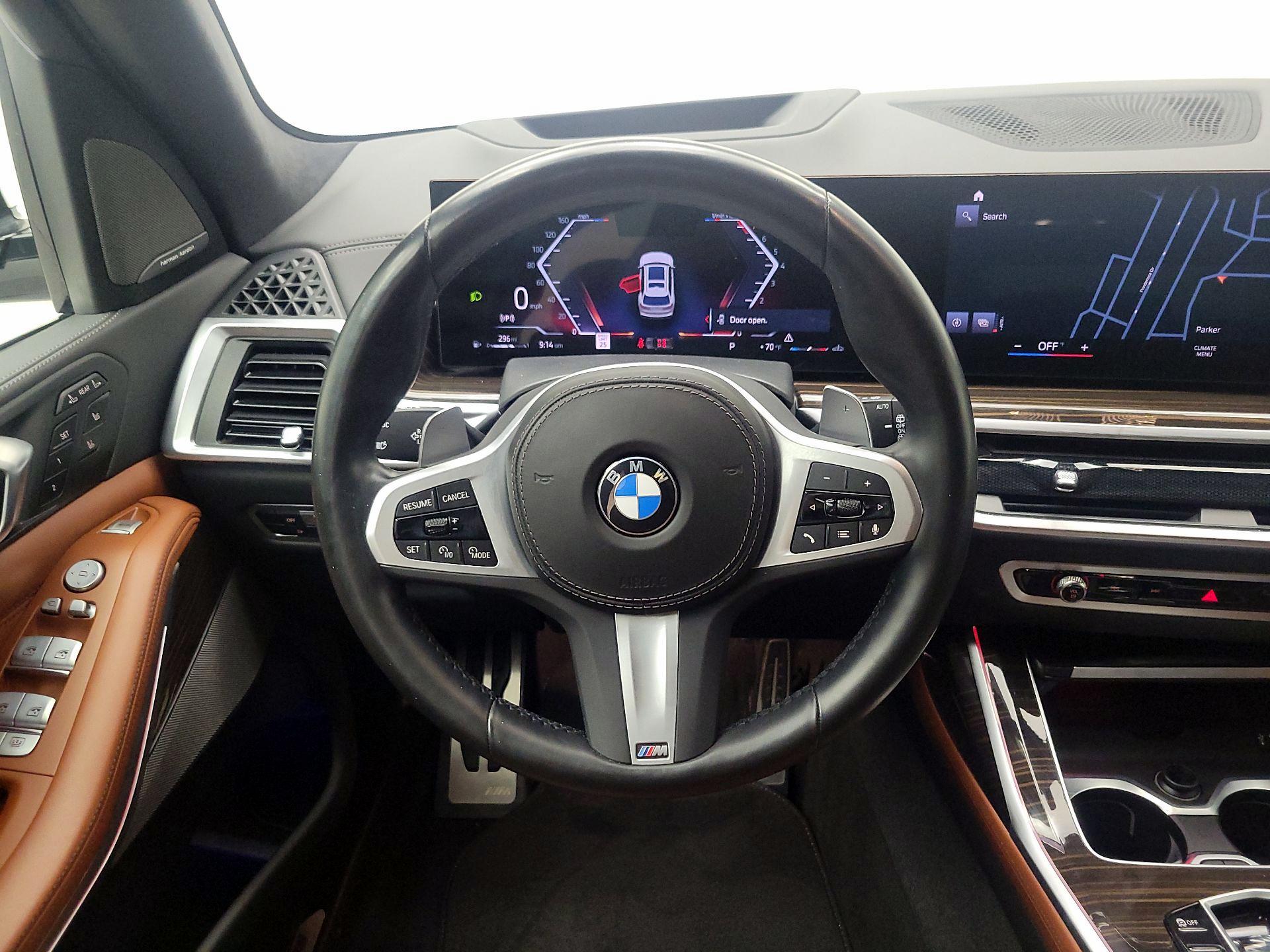 Thumbnail: 2023 BMW X7 - 10