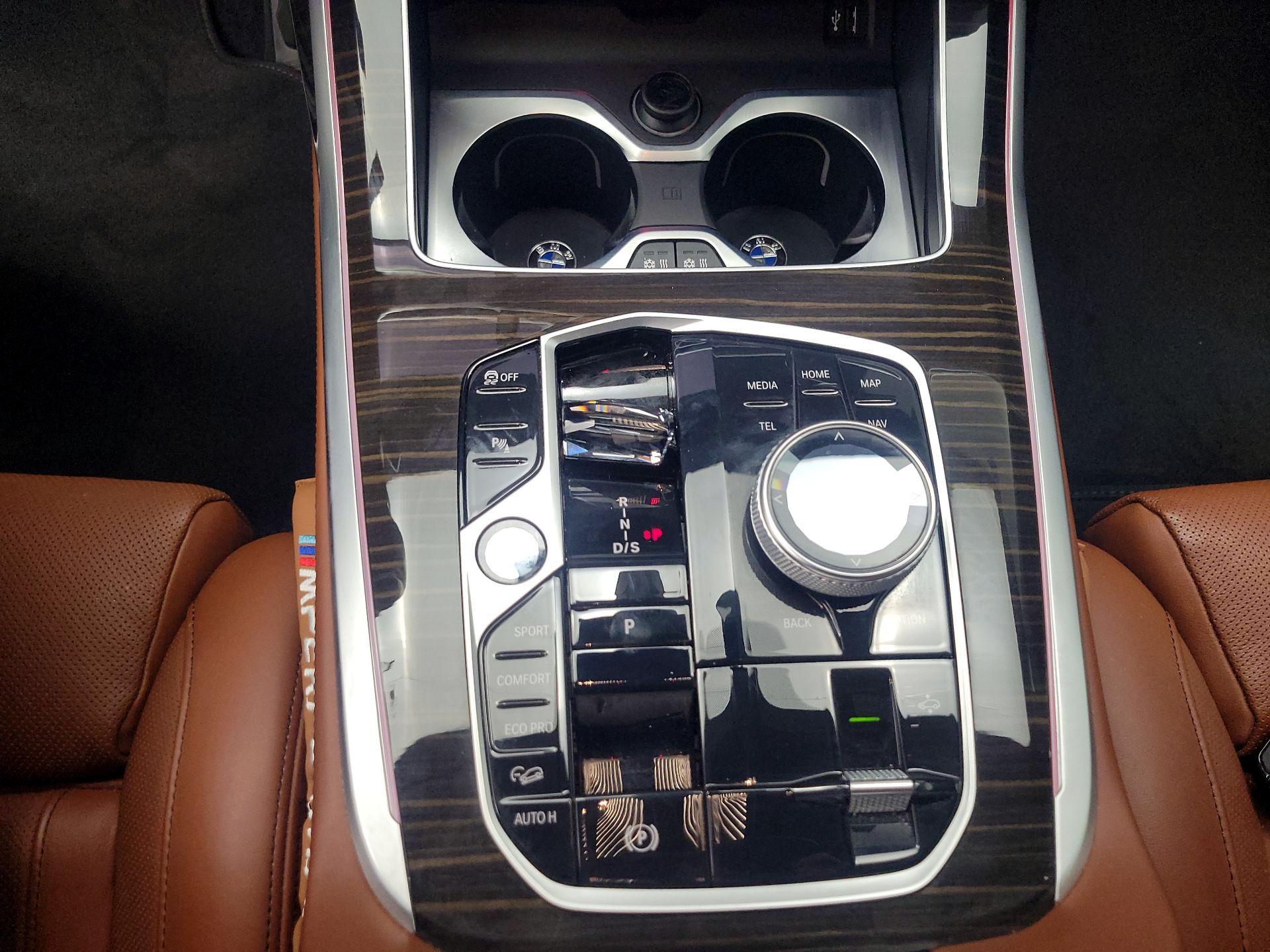 Thumbnail: 2023 BMW X7 - 18