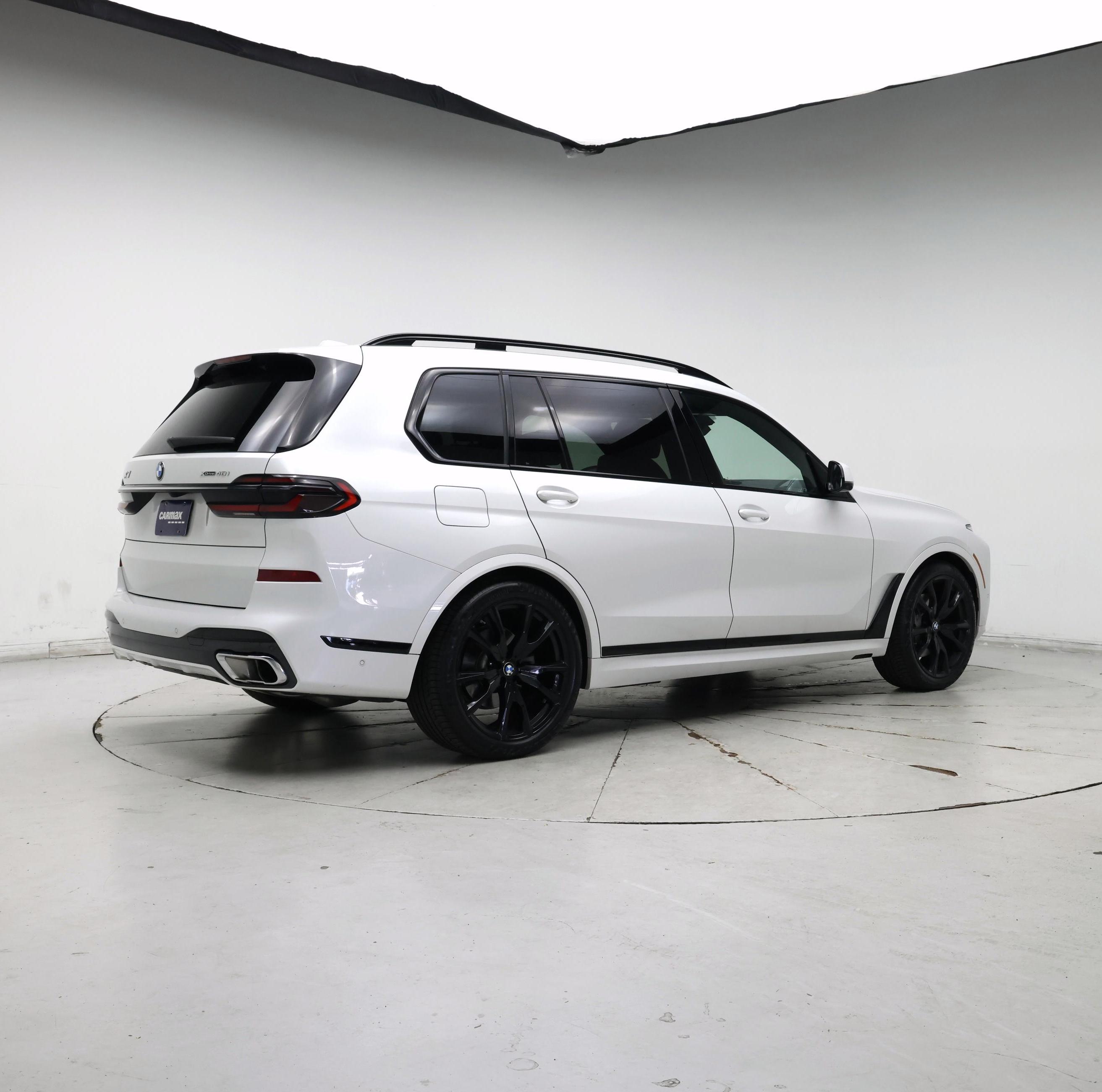 Thumbnail: 2023 BMW X7 - 8