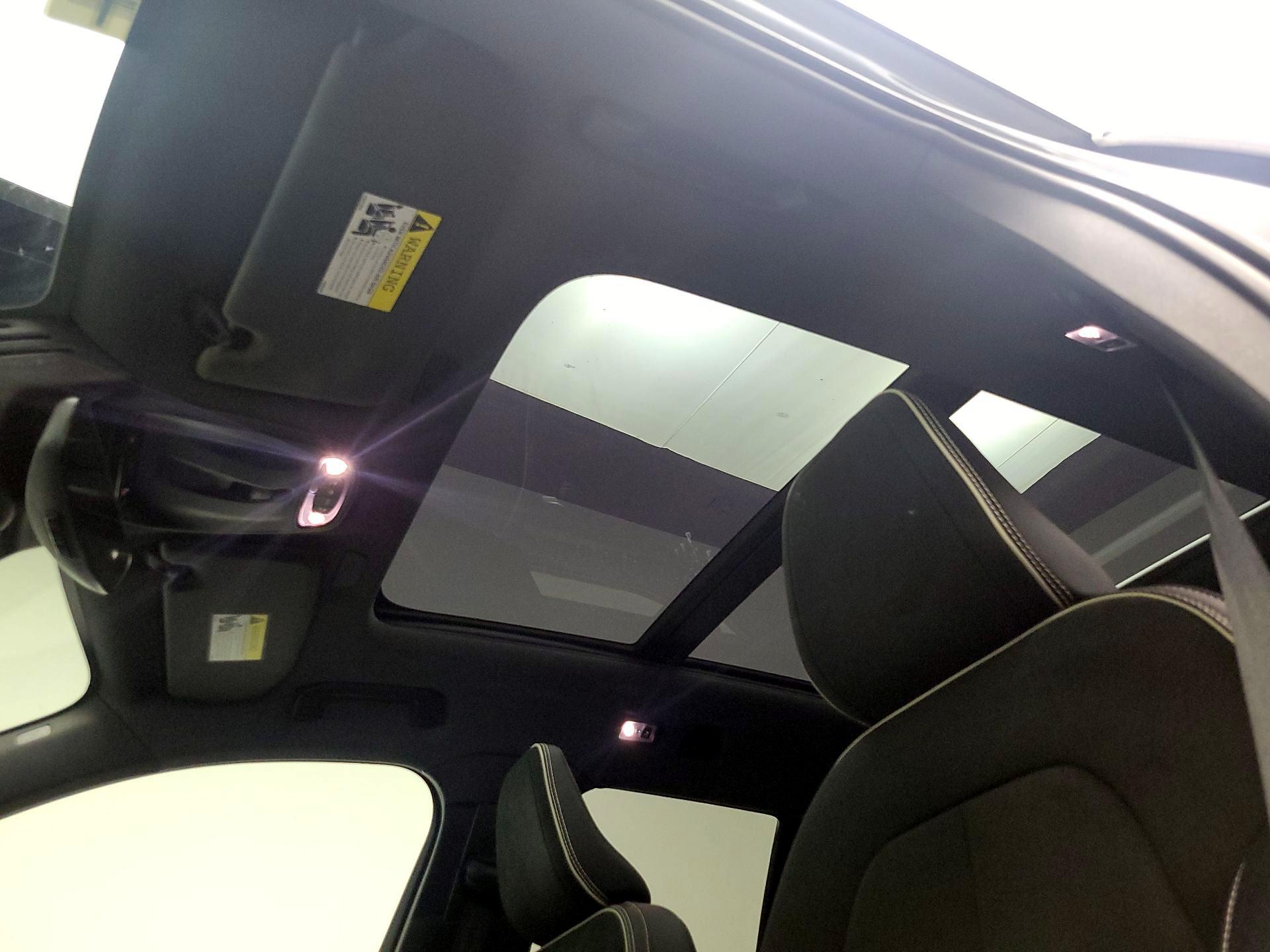 Thumbnail: 2021 Volvo XC40 - 20