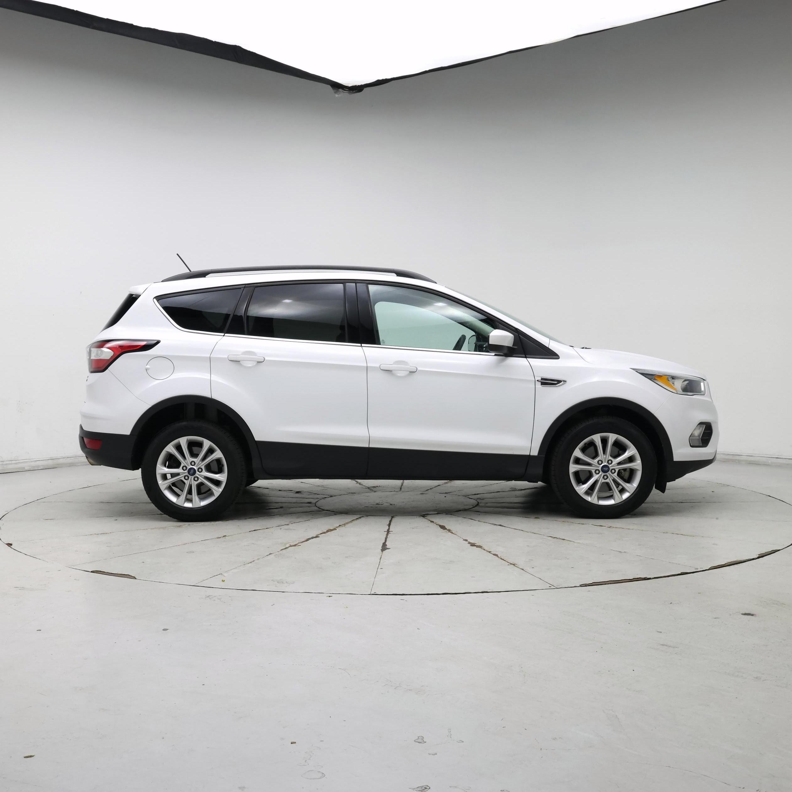 Thumbnail: 2018 Ford Escape - 7