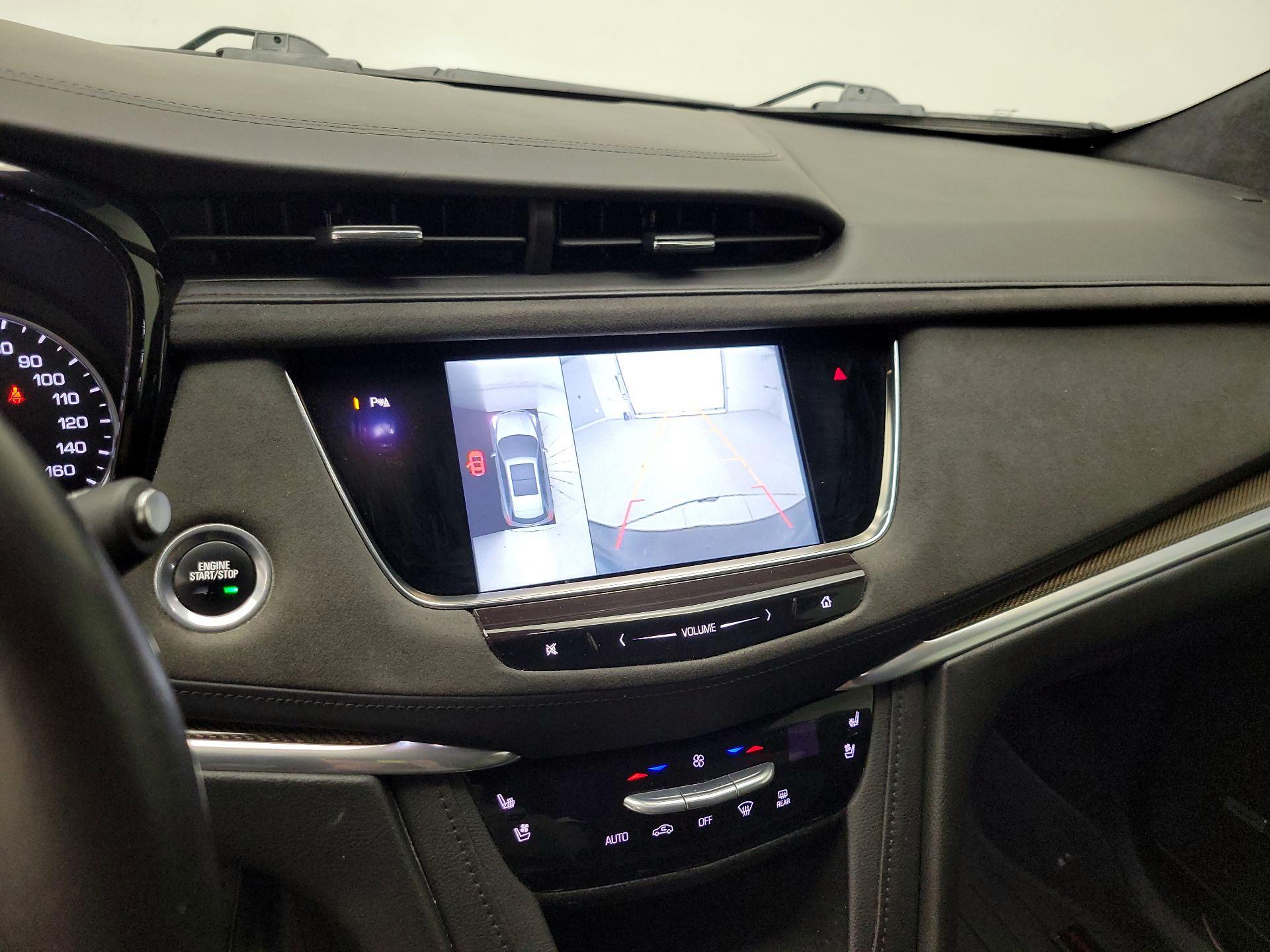 Thumbnail: 2017 Cadillac XT5 - 15