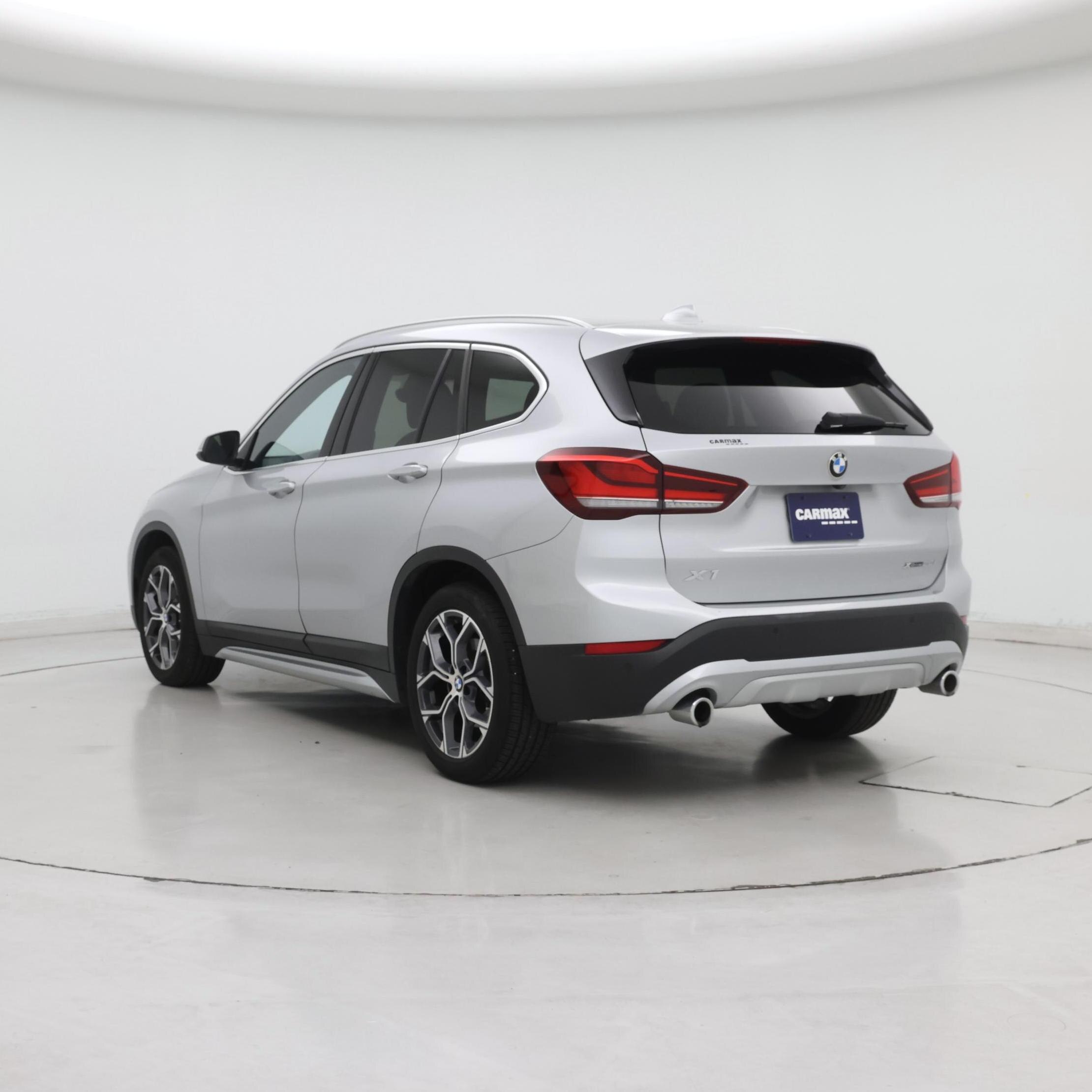 Thumbnail: 2021 BMW X1 - 2