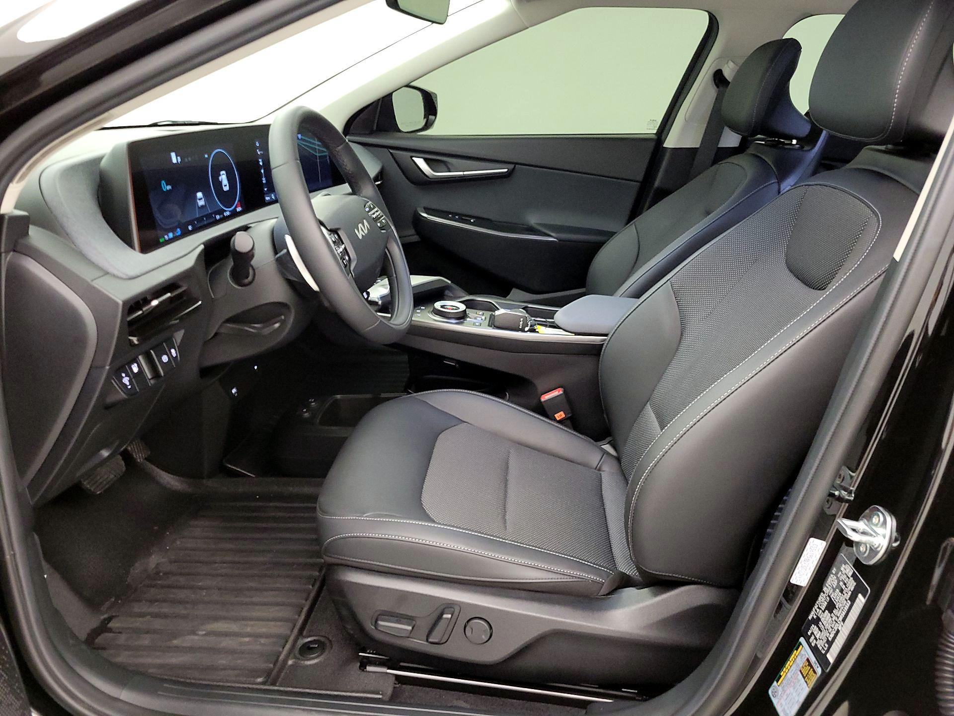 Thumbnail: 2024 Kia EV6 - 11