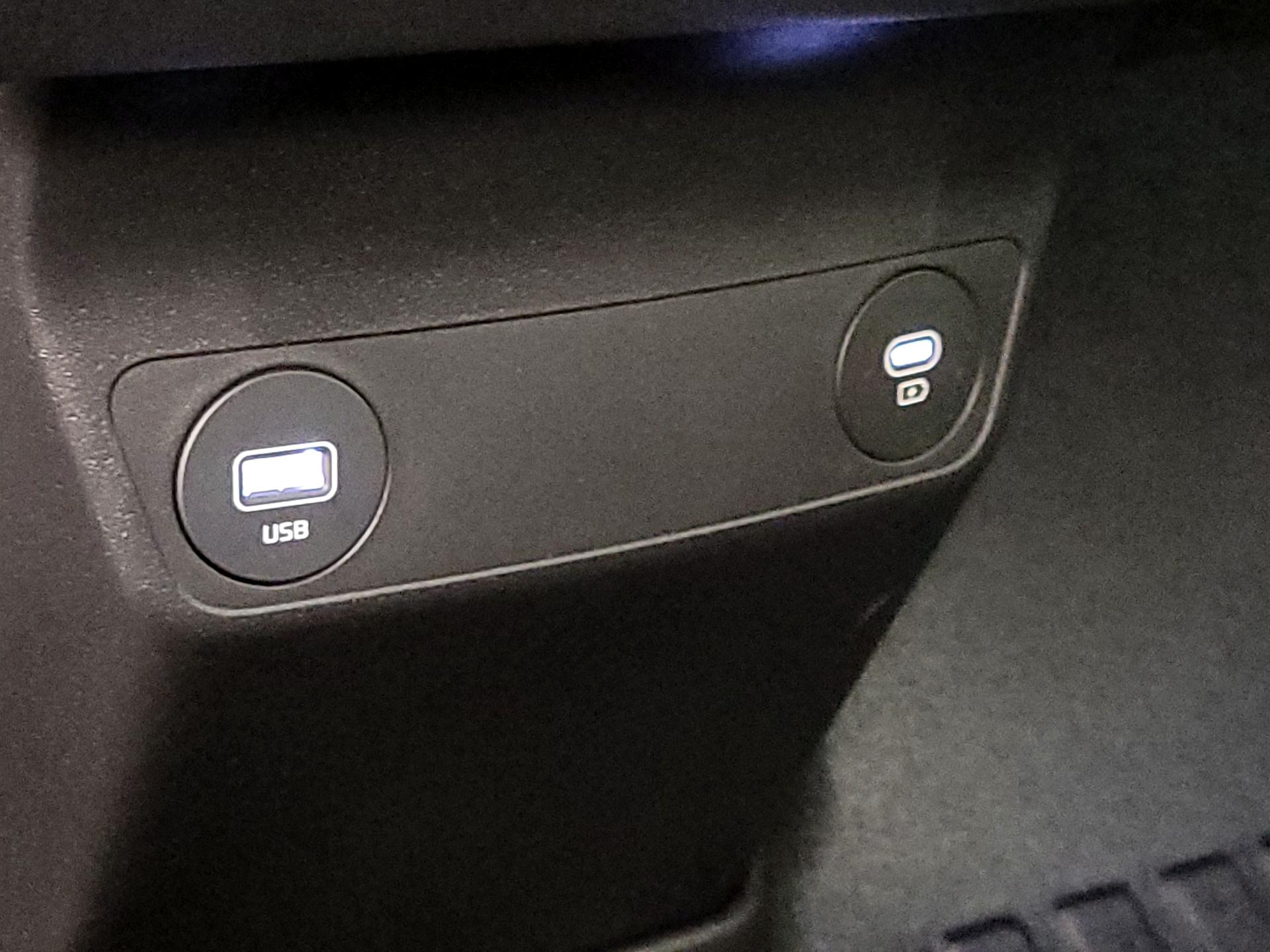 Thumbnail: 2024 Kia EV6 - 19