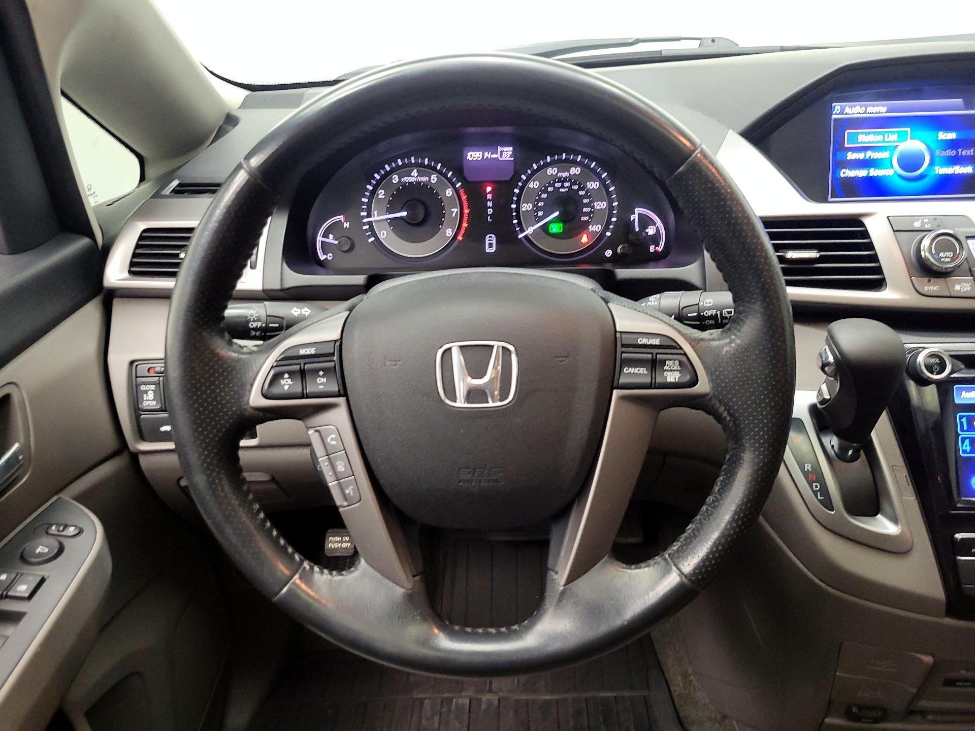 Thumbnail: 2016 Honda Odyssey - 10