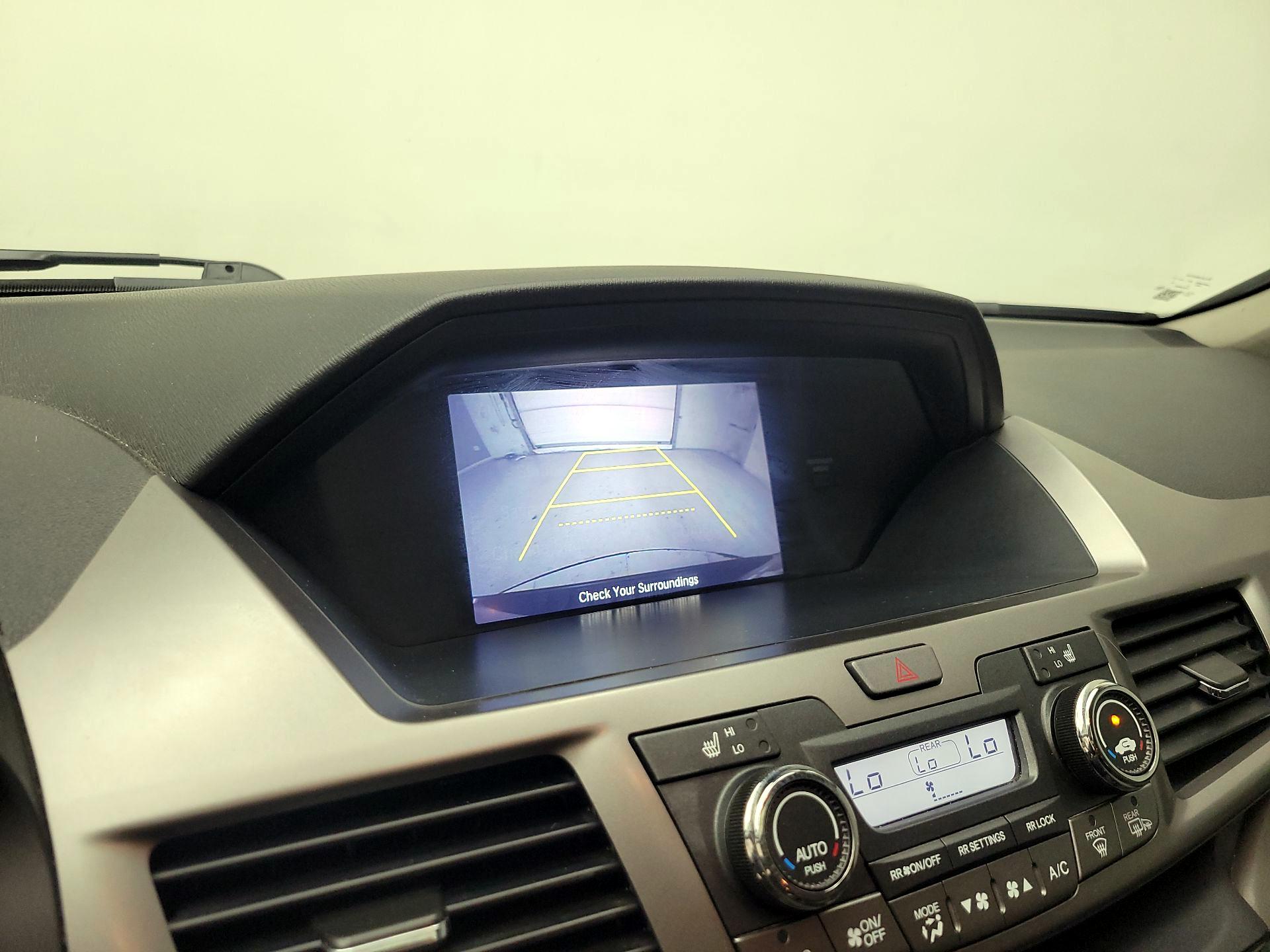 Thumbnail: 2016 Honda Odyssey - 14