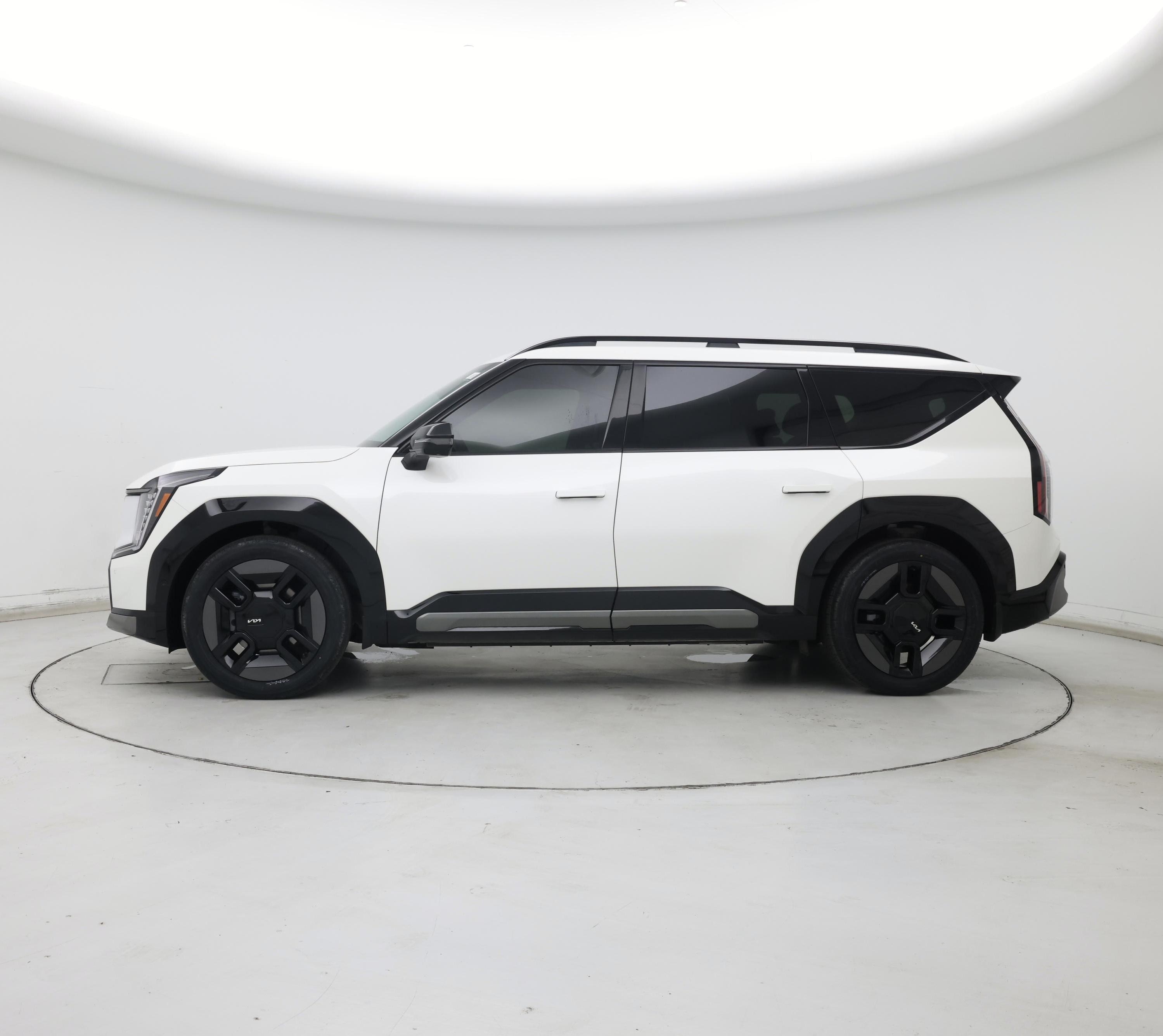 Thumbnail: 2024 Kia EV9 - 3